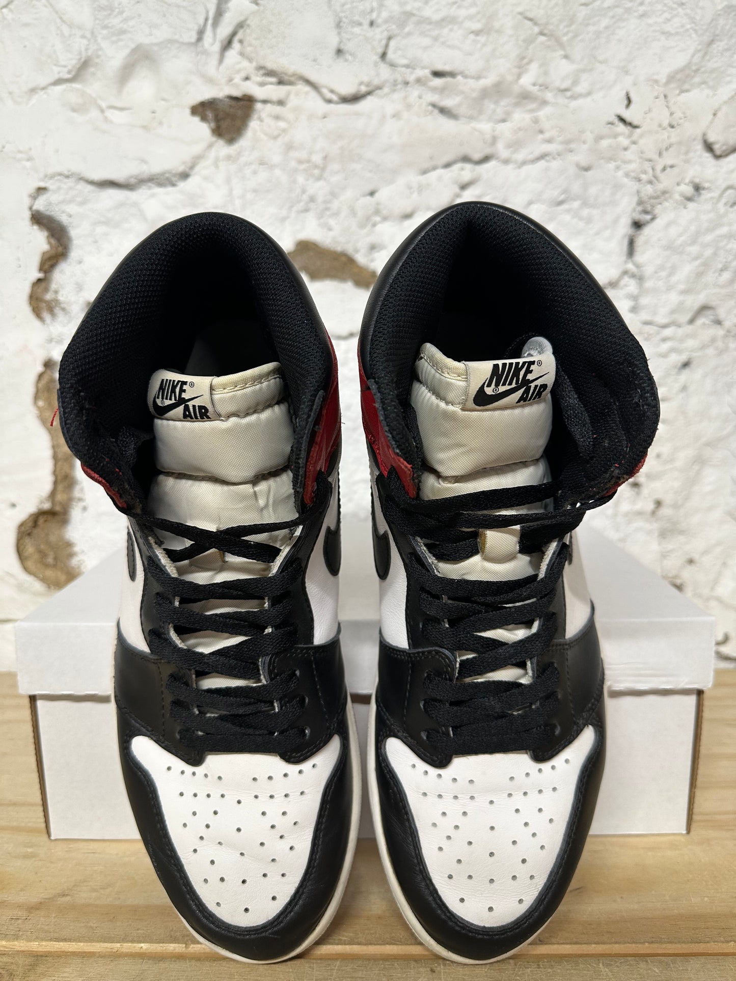 Air Jordan 1 High Black Toe (2016) Sz 11