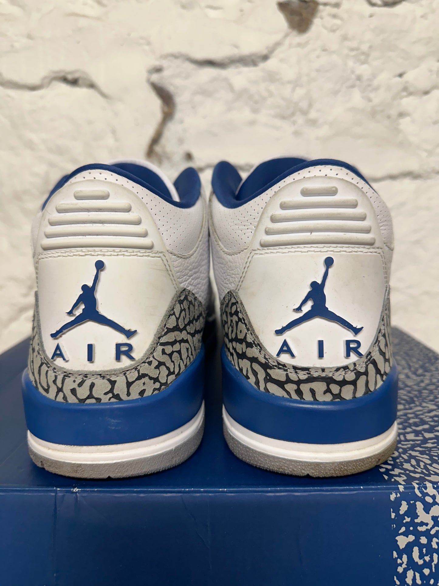 Air Jordan 3 Wizards Sz 11