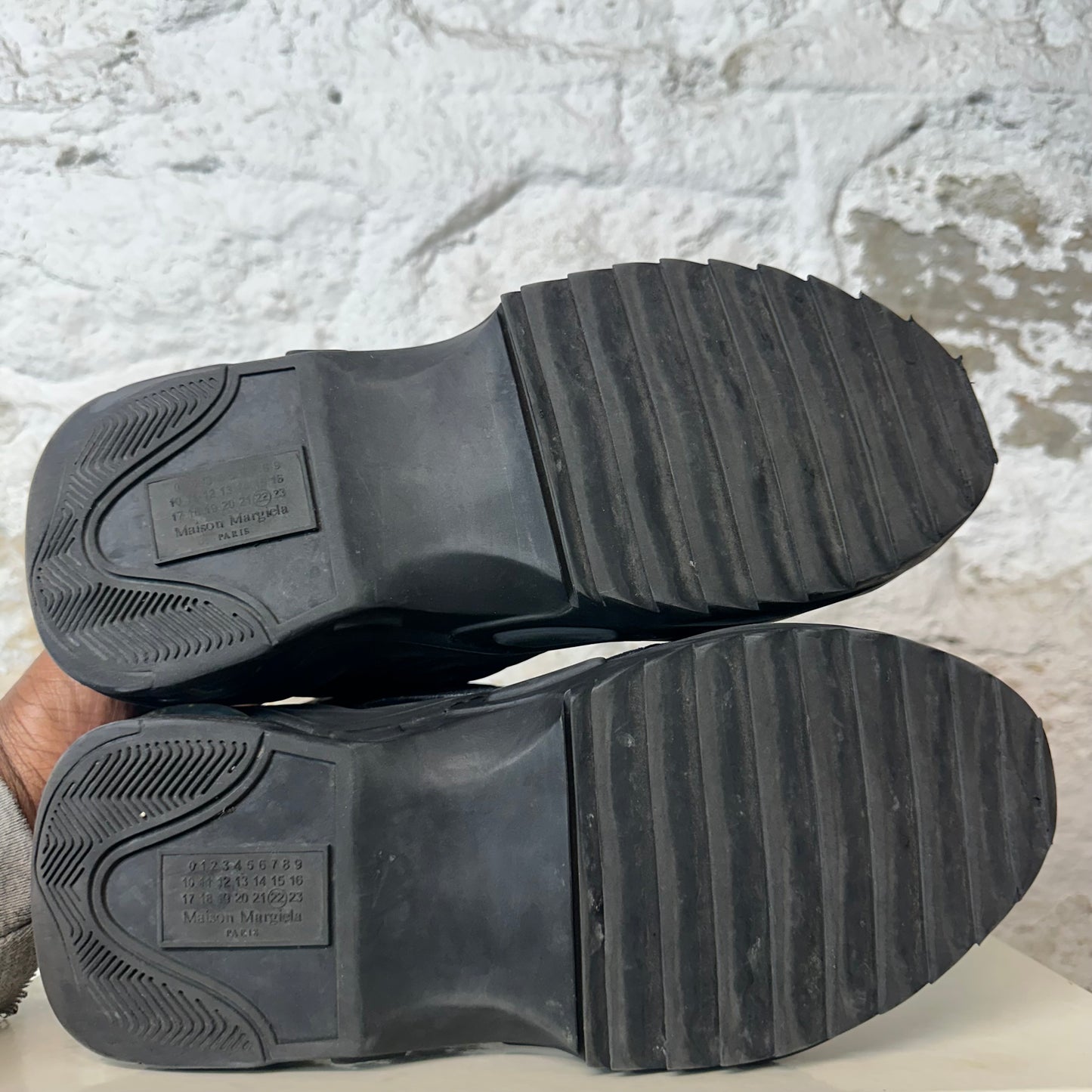 Maison Margiela Triple Black Future Runner Sneaker Sz 8 (41)