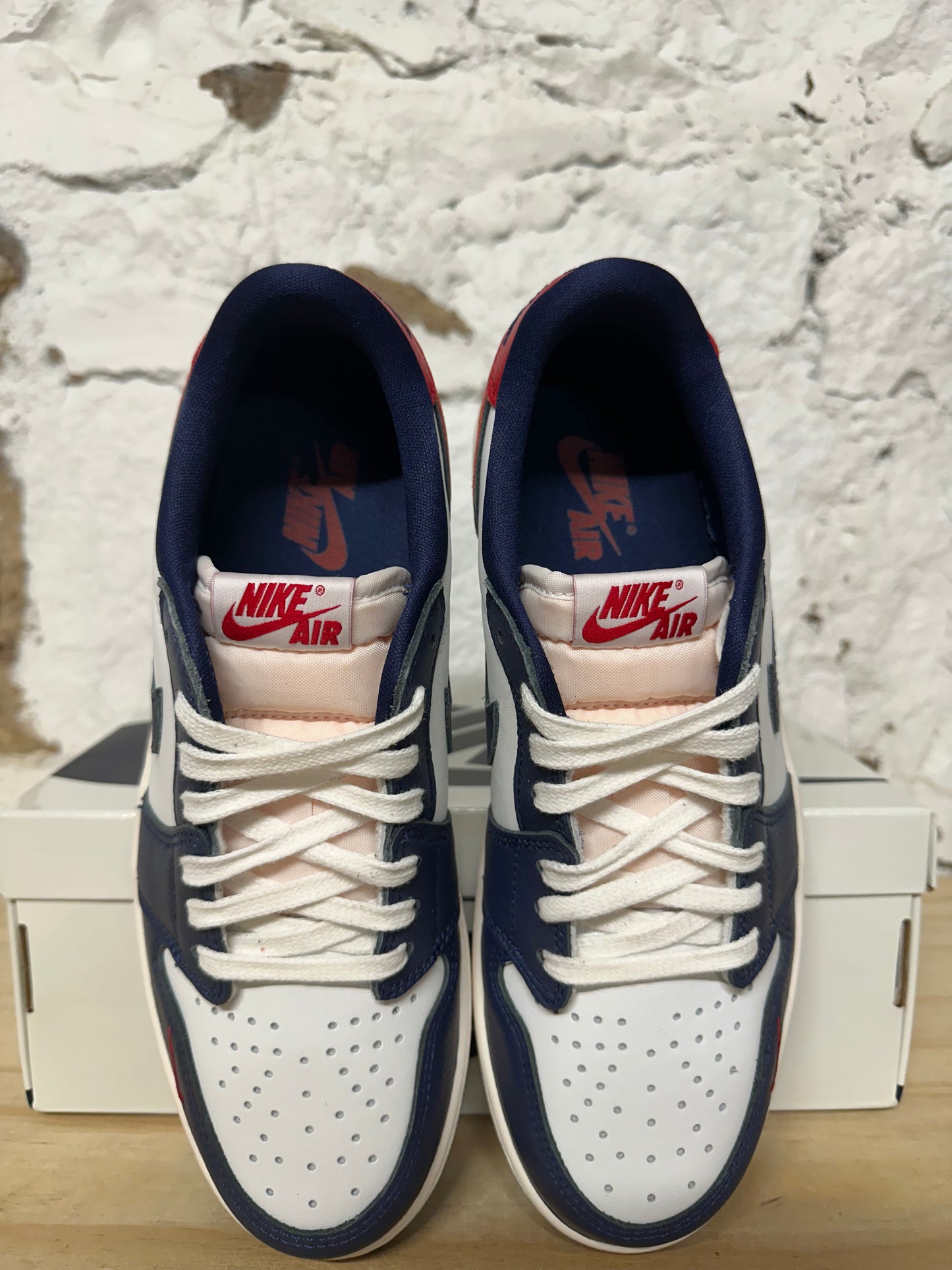 Air Jordan 1 Low Howard University Sz 9 DS