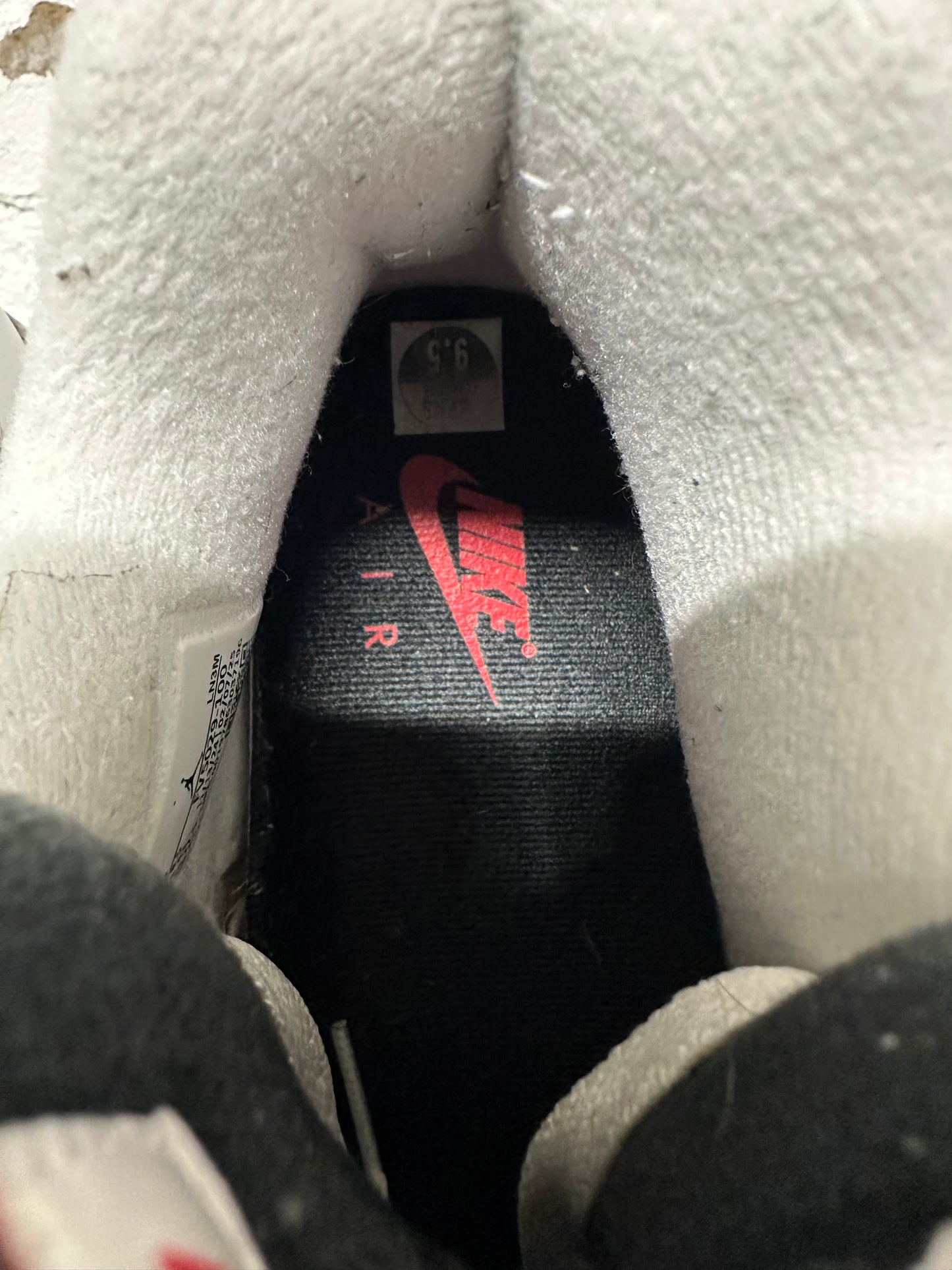 Air Jordan 4 White Cement Sz 9.5