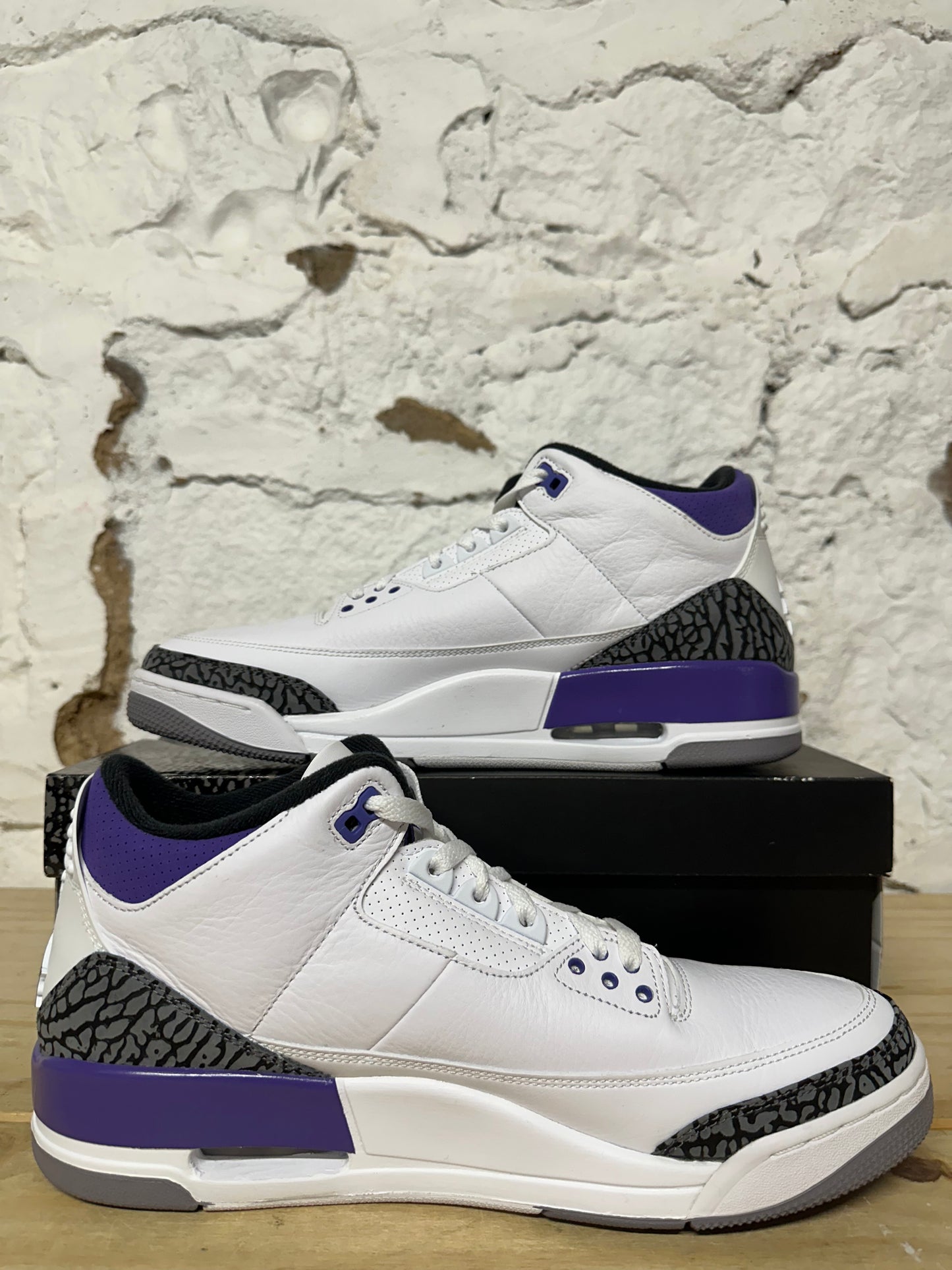 Air Jordan 3 Dark Iris Sz 12