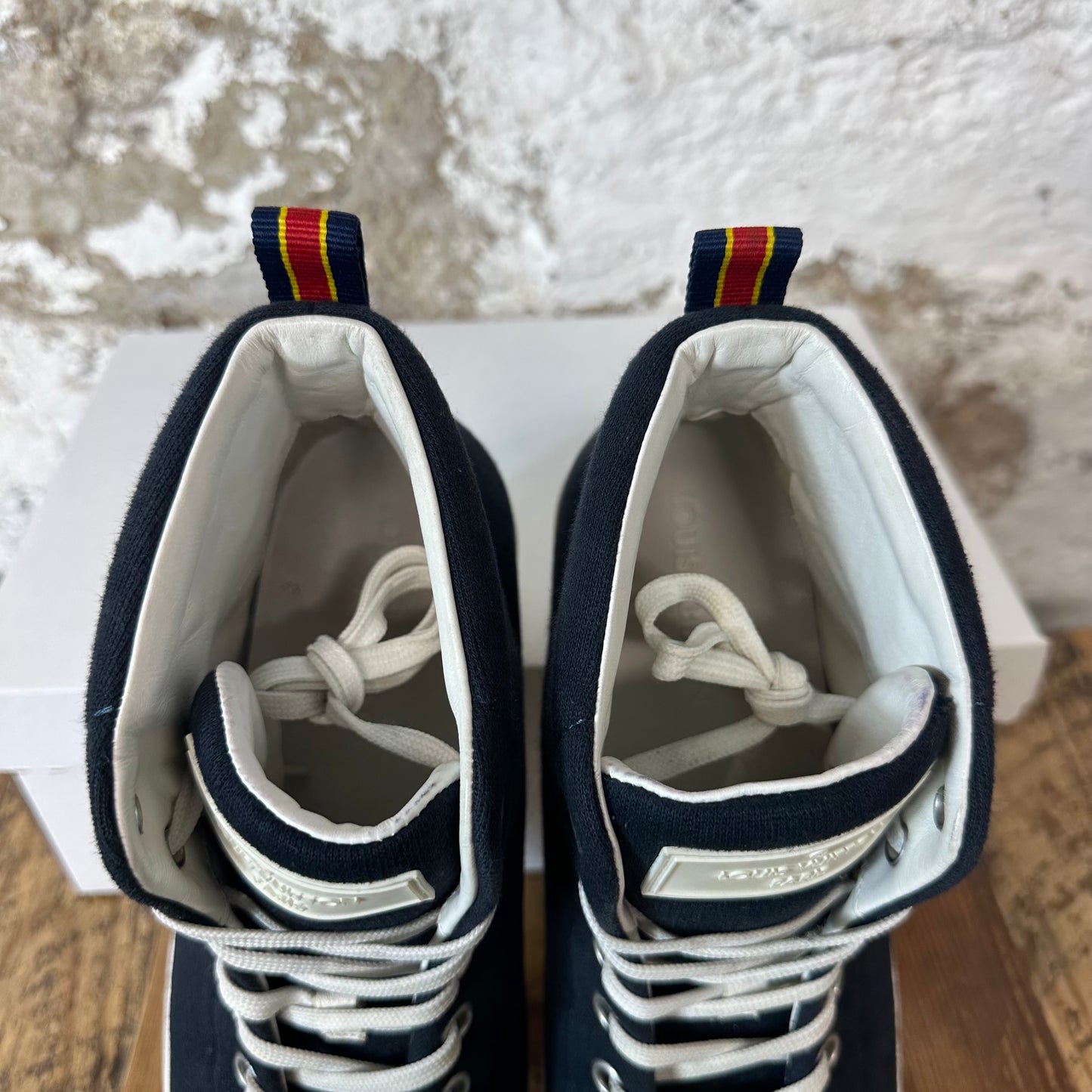 Louis Vuitton High Fastball Navy White Sneaker Sz 10 (8.5LV)