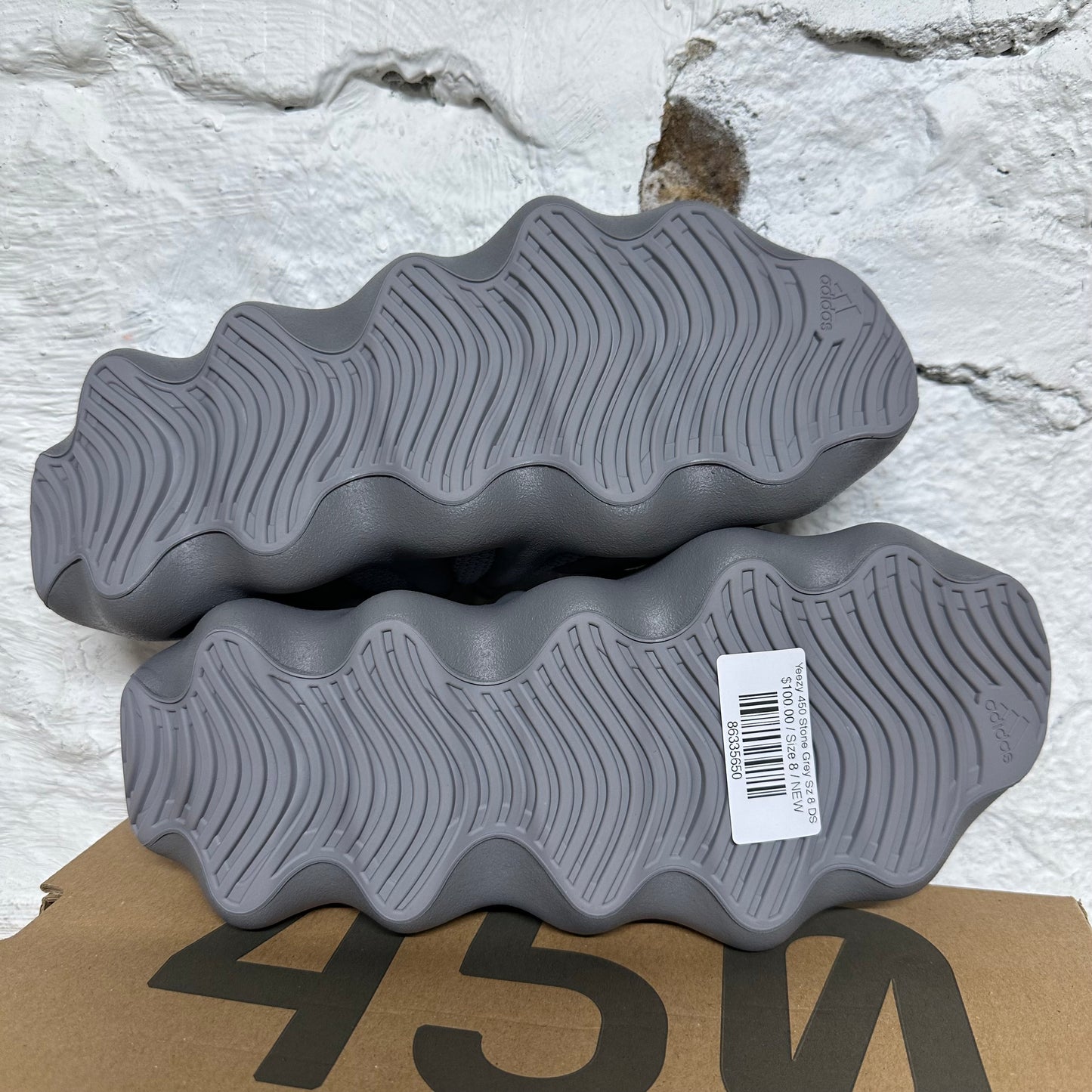 Yeezy 450 Stone Grey Sz 8 DS