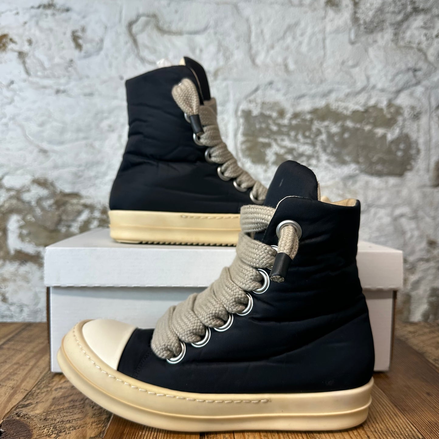 Rick Owens High Jumbo Lace Puffer Black Milk Sneaker Sz 6.5 (39.5)