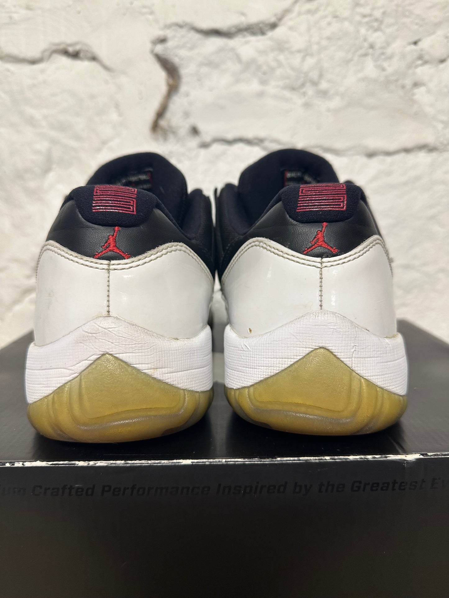 Air Jordan 11 Low Tuxedo Sz 11.5