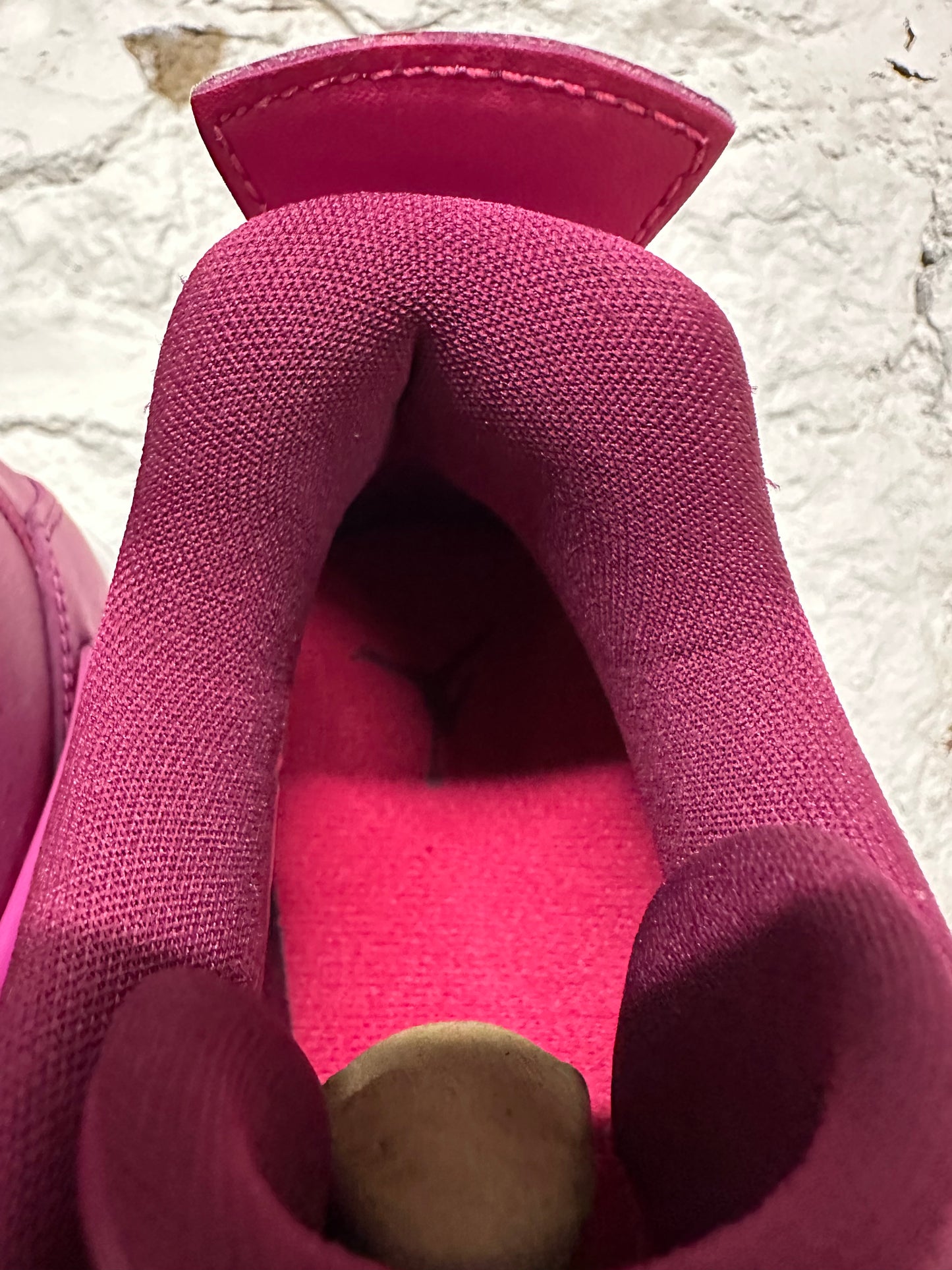 Air Jordan 4 Valentines Day (2019) Sz 7Y DS