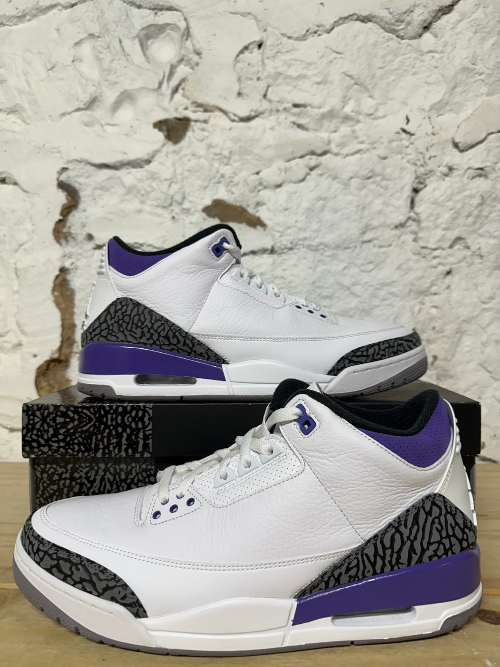 Air Jordan 3 Dark Iris Sz 12