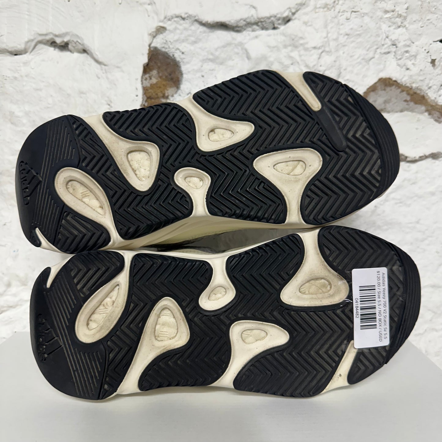 Yeezy 700 V2 Static Sz 5.5