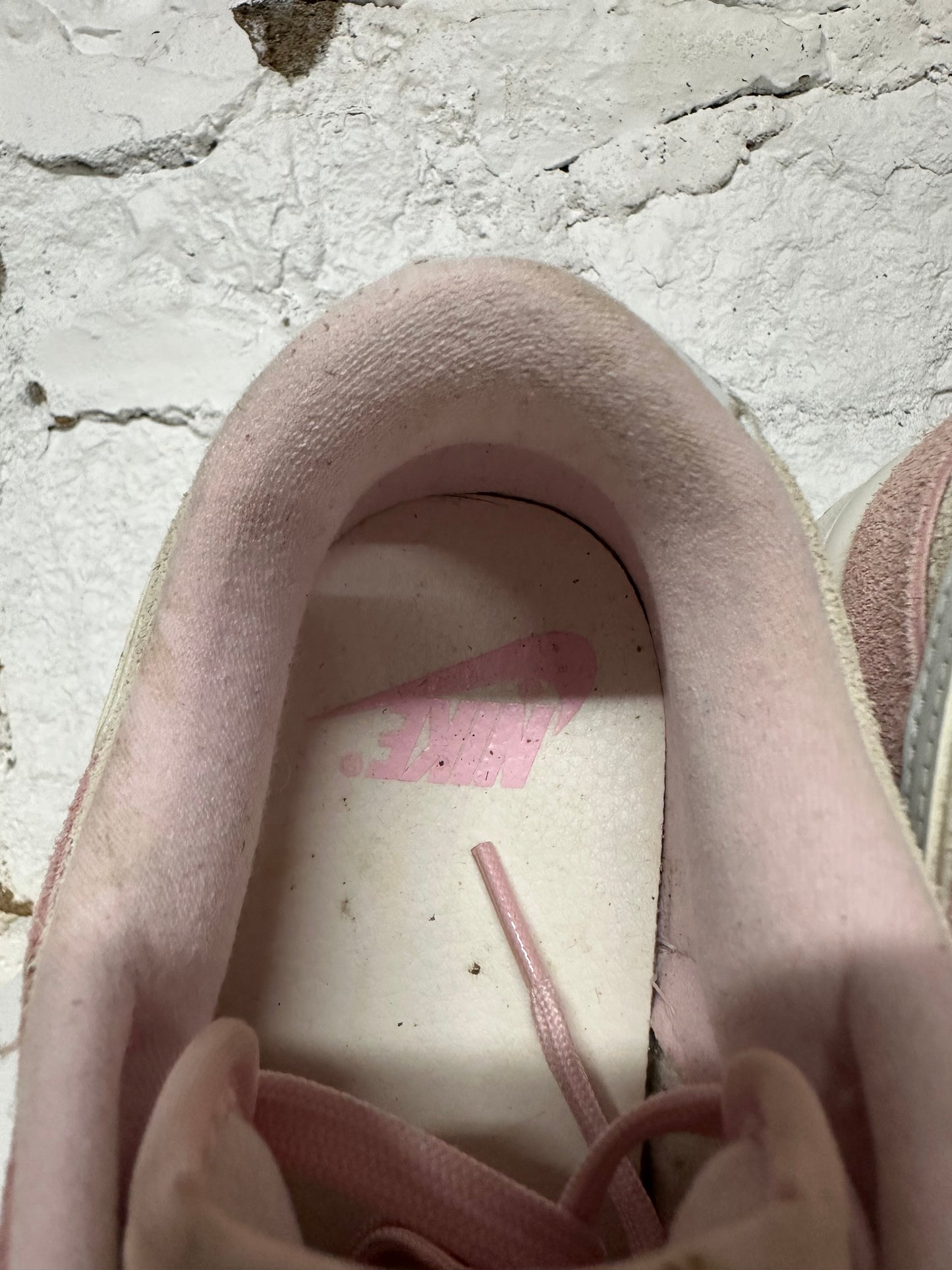 Nike Dunk Low LX Pink Foam Sz 8 (9.5W)