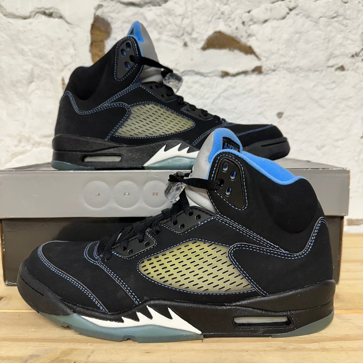 Air Jordan 5 UNC (2006) Sz 10 DS