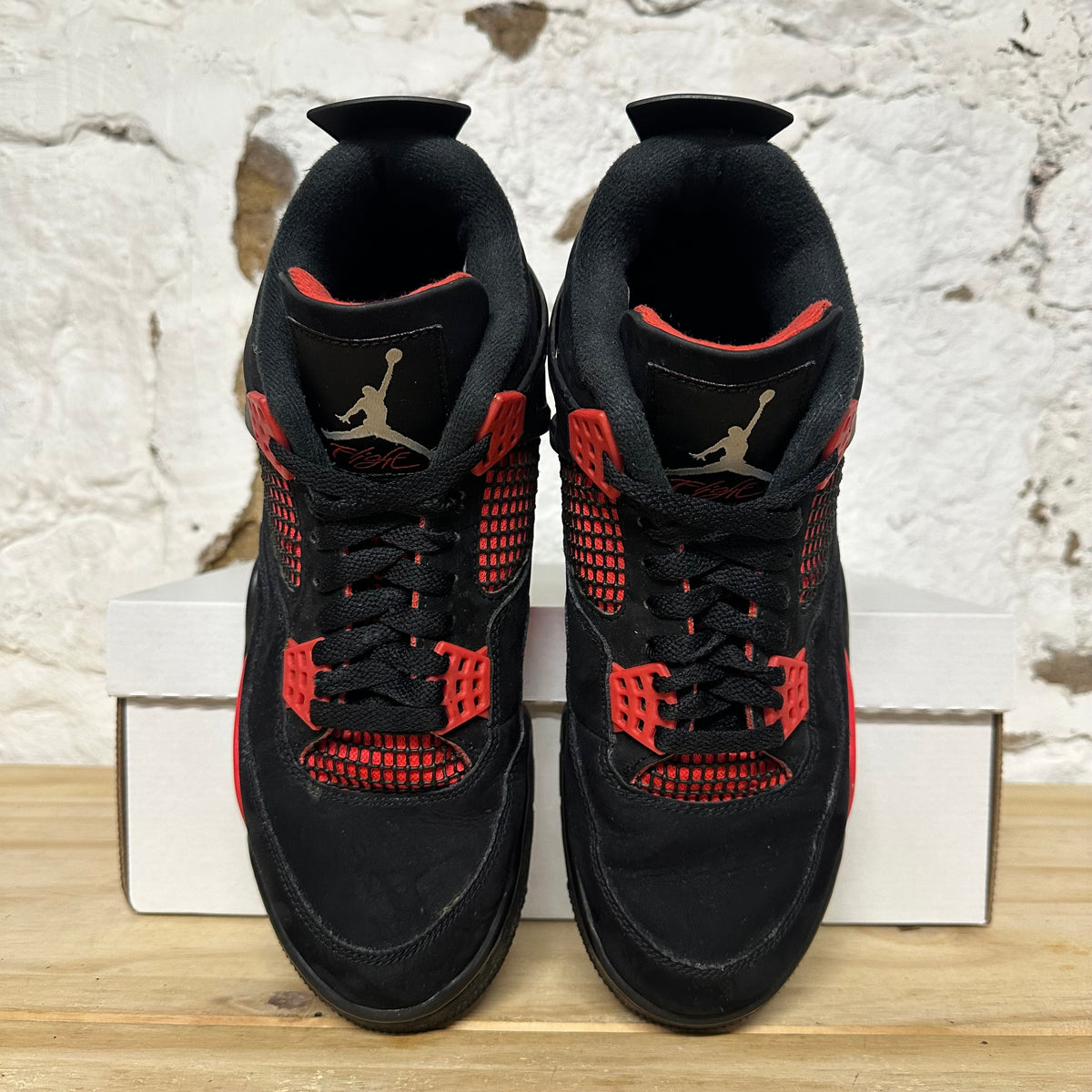 Air Jordan 4 Red Thunder Sz 8.5
