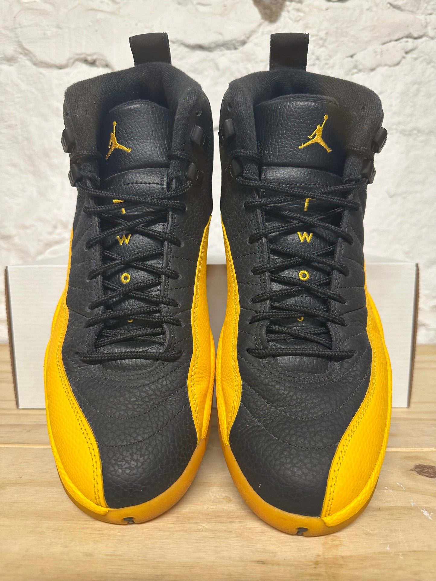 Air Jordan 12 University Gold Sz 9