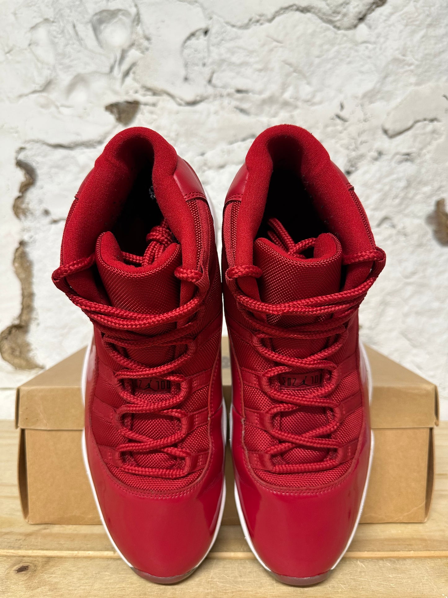 Air Jordan 11 High Win Like 96 Sz 12