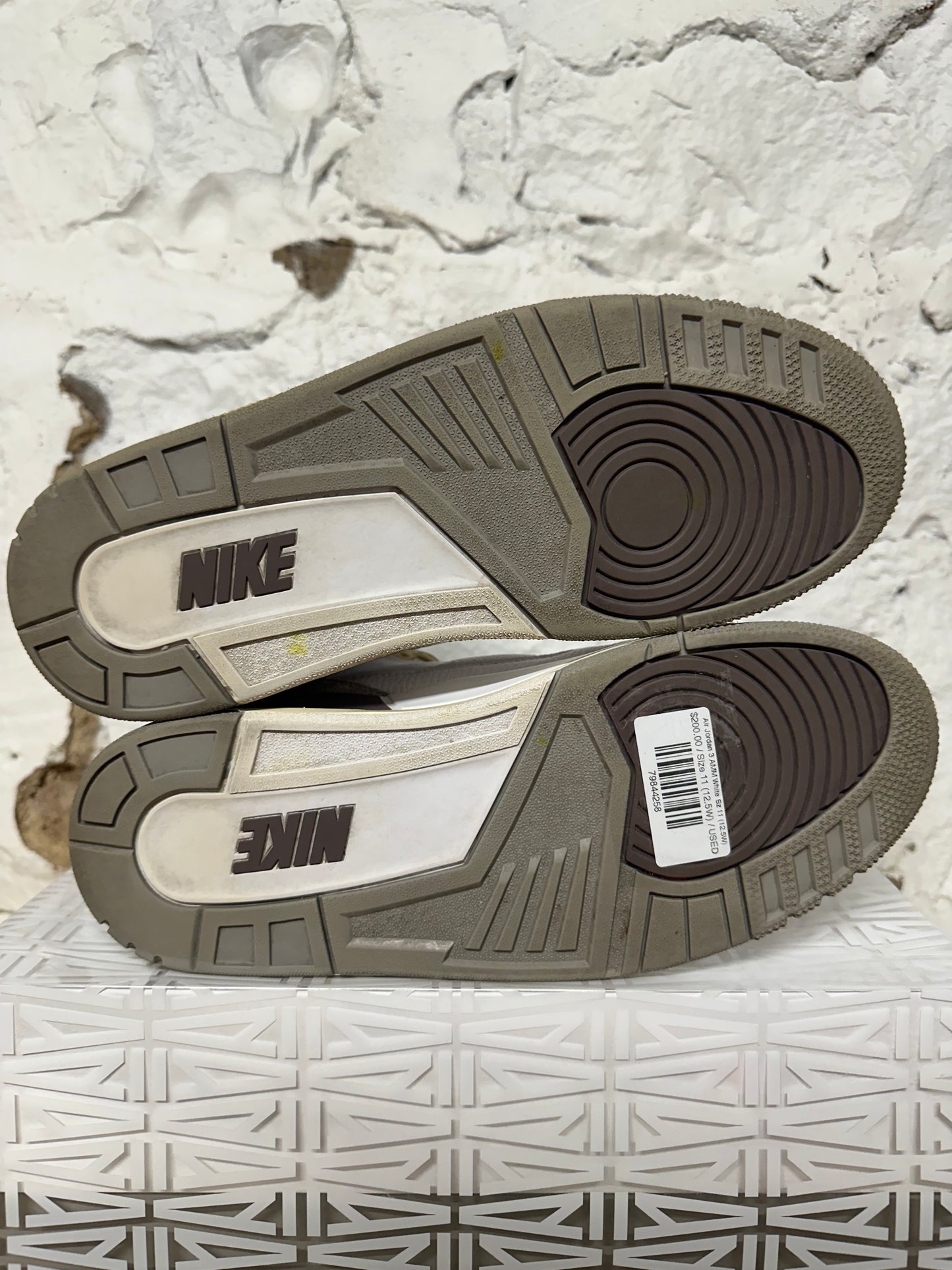 Air Jordan 3 A Ma Maniere Sz 11 (12.5W)