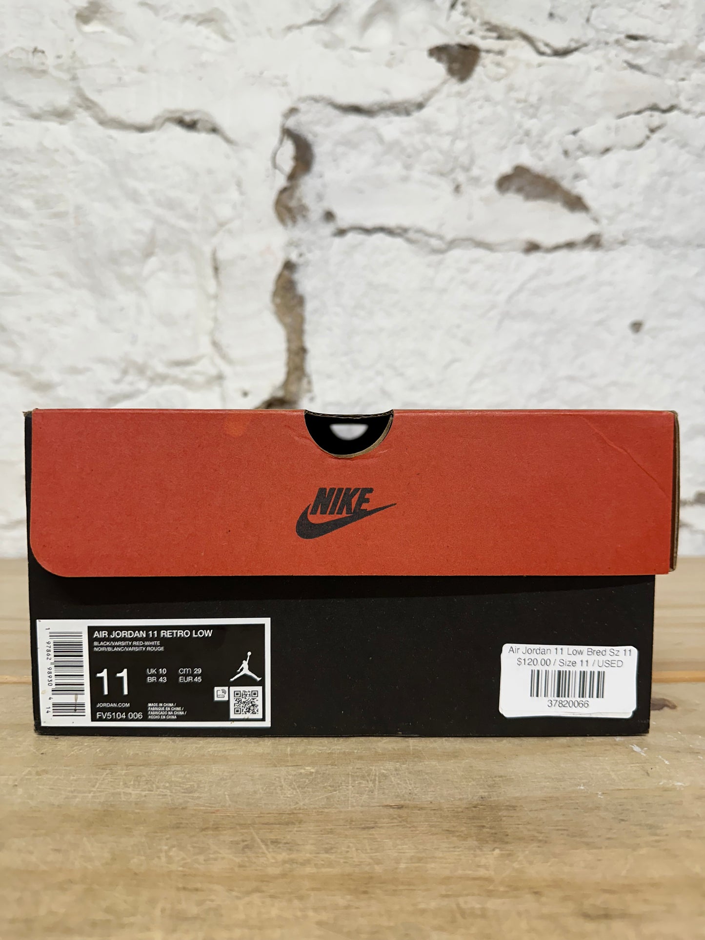 Air Jordan 11 Low Bred Sz 11