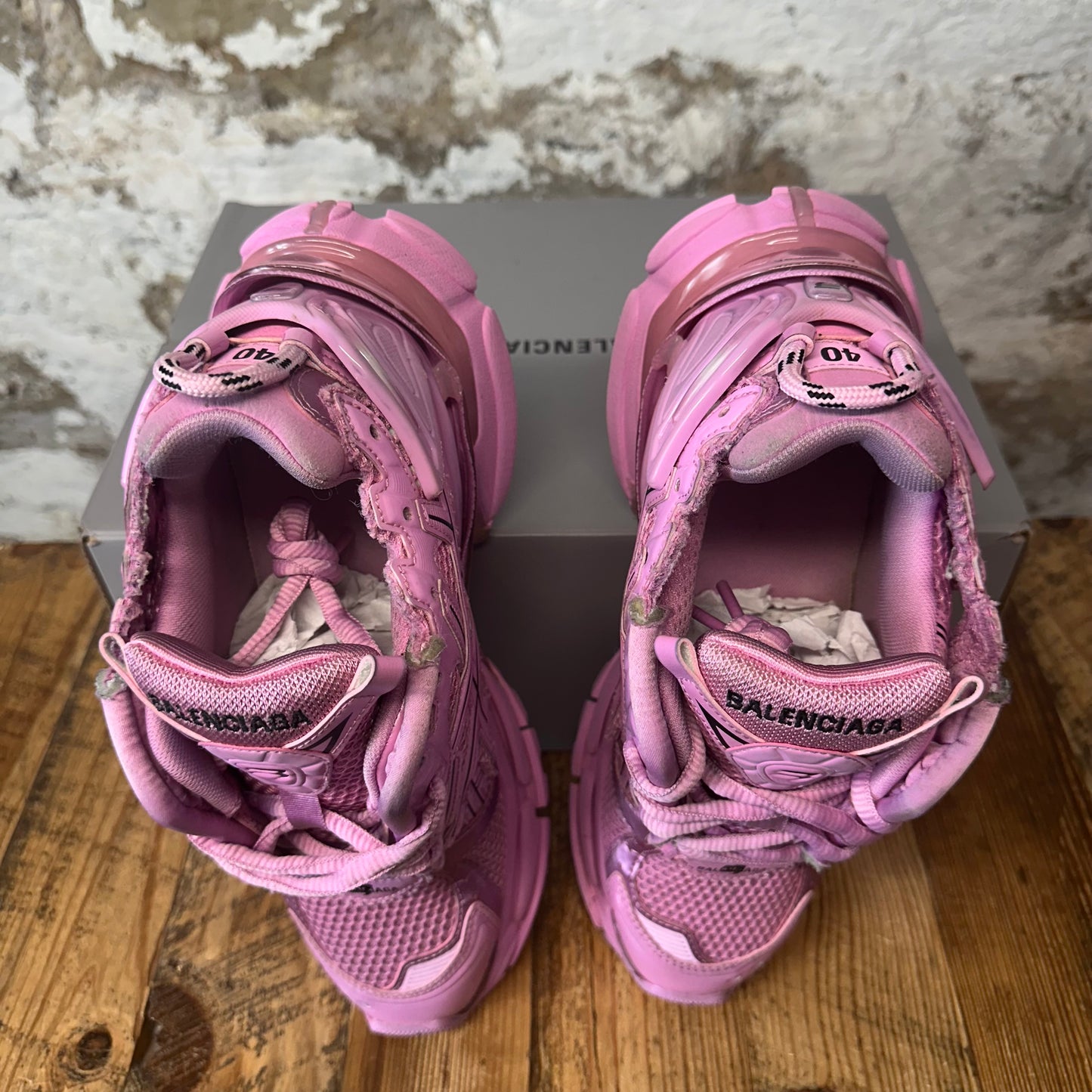 Balenciaga Runner Triple Pink Sneaker Sz 7 (40)
