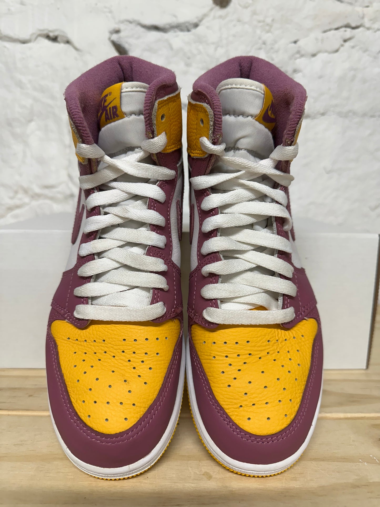 Air Jordan 1 High Brotherhood Sz 5.5Y