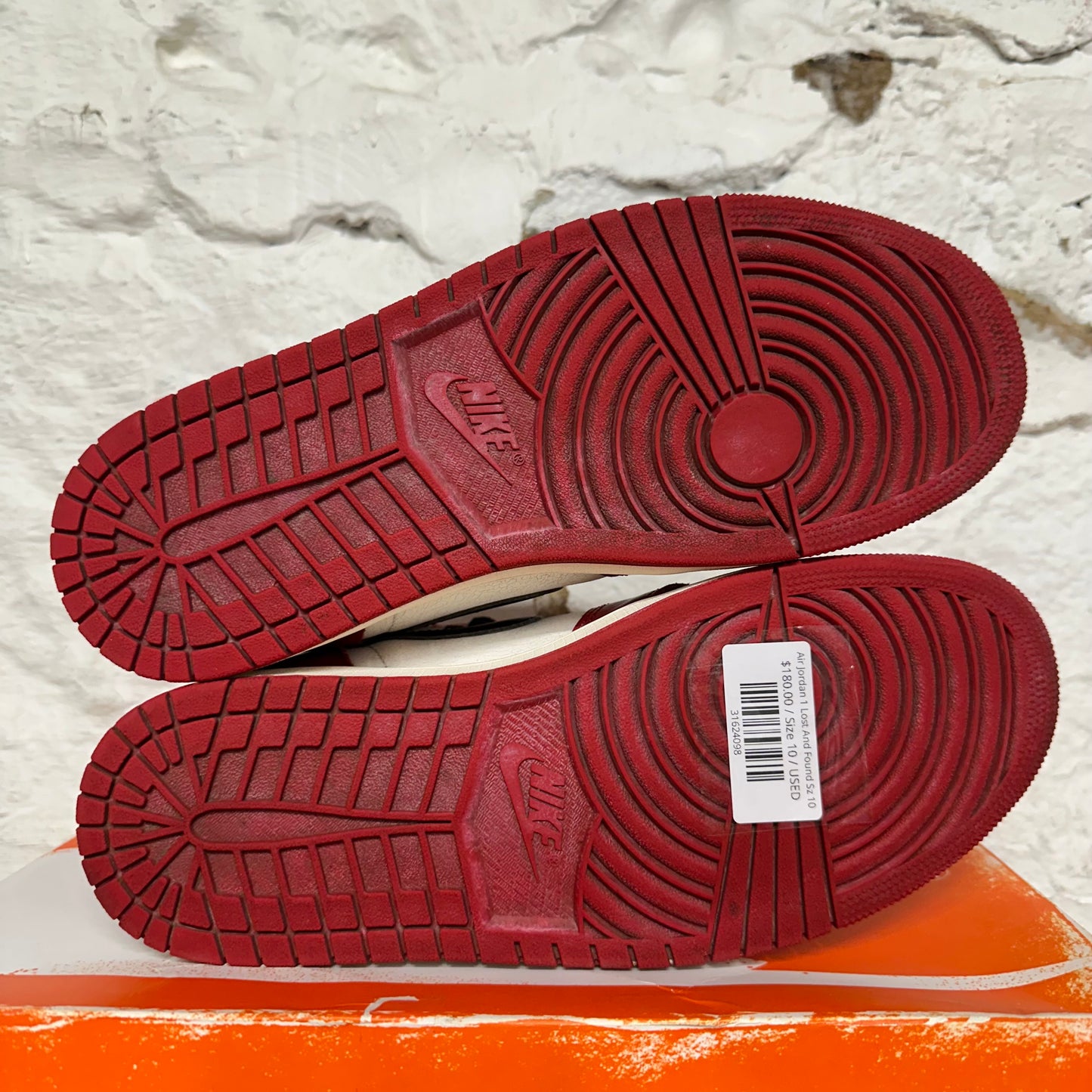 Air Jordan 1 High Chicago Lost and Found Sz 10