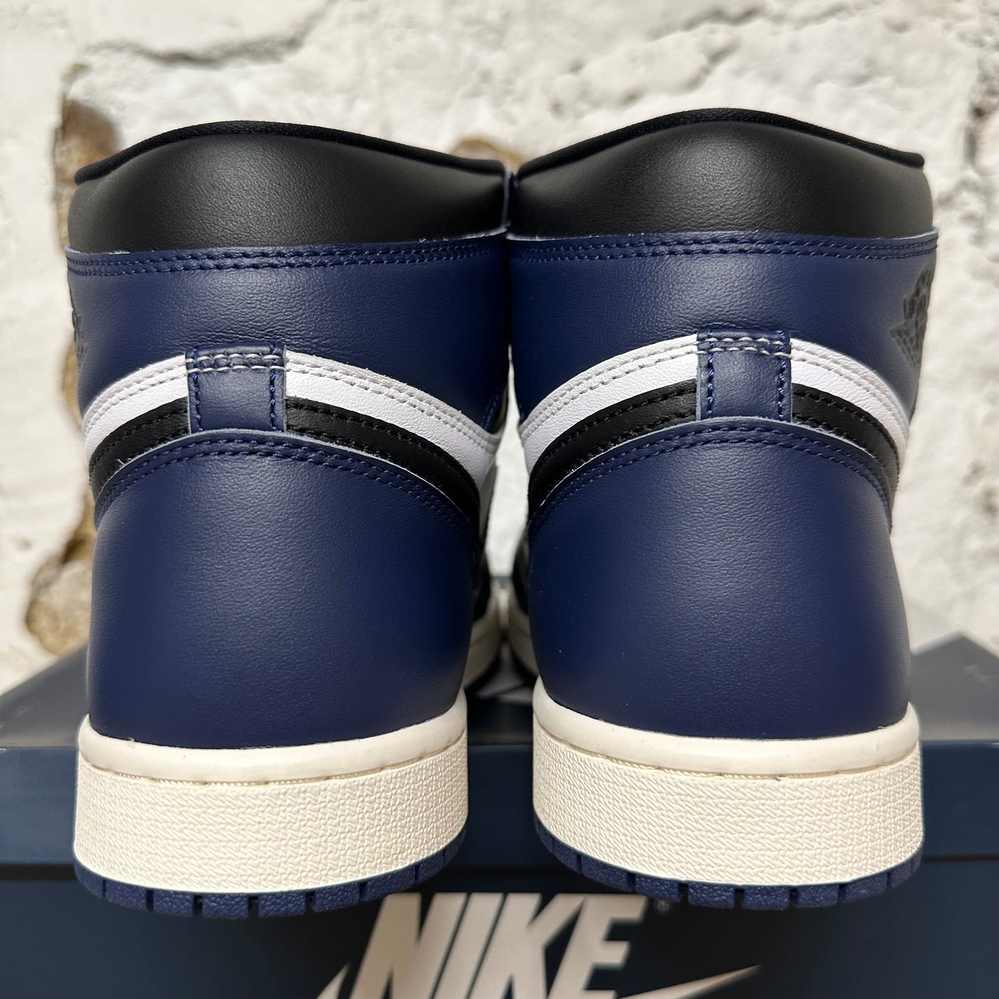 Air Jordan 1 High Midnight Navy Sz 9.5 DS