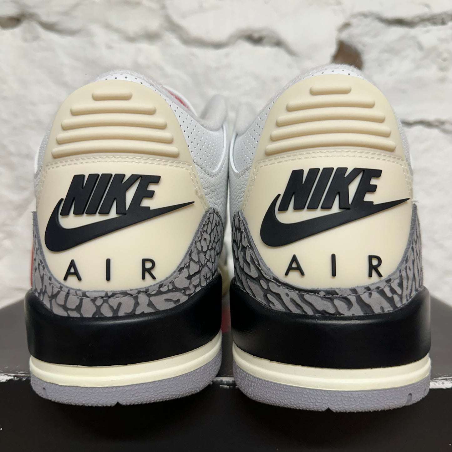 Air Jordan 3 Reimagined White Cement Sz 12 DS