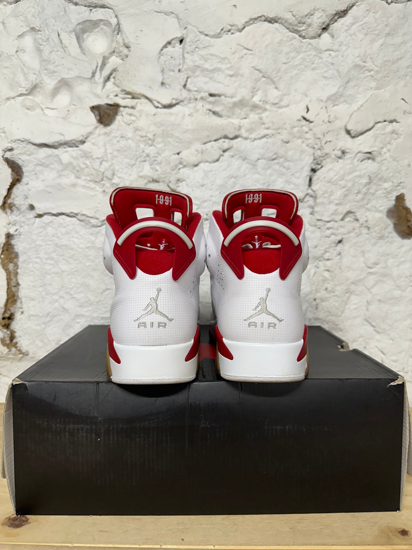 Air Jordan 6 Alternate Hare Sz 9