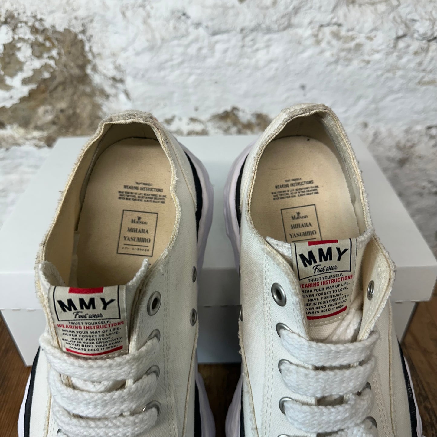 Maison Mihara Peterson 23 Cream White Sneaker Sz 9 (42) No Box