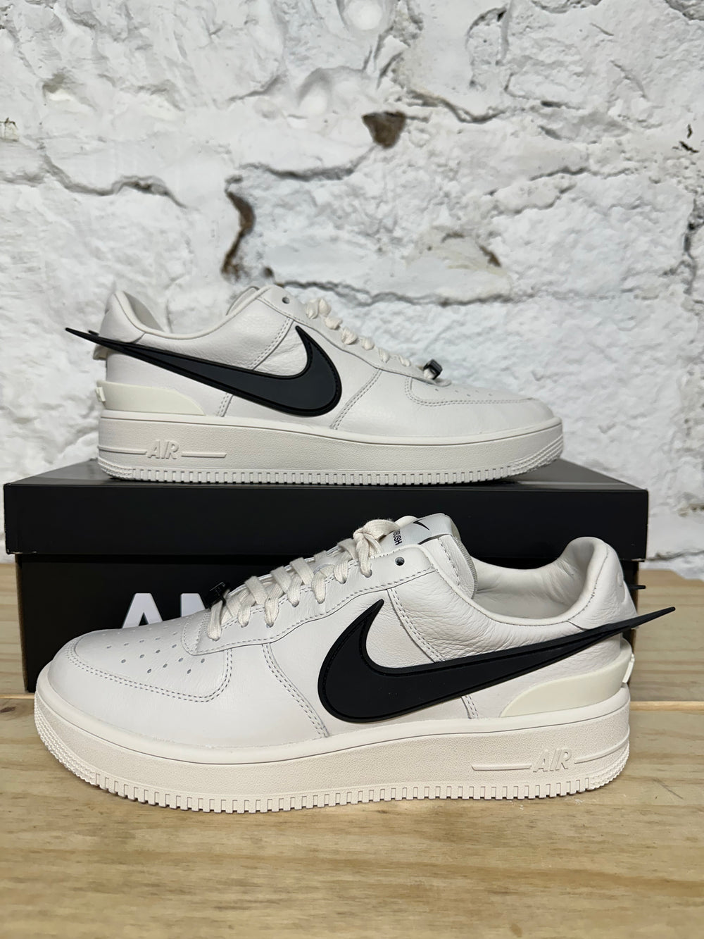 Nike Air Force 1 Low Ambush White Sz 11 DS