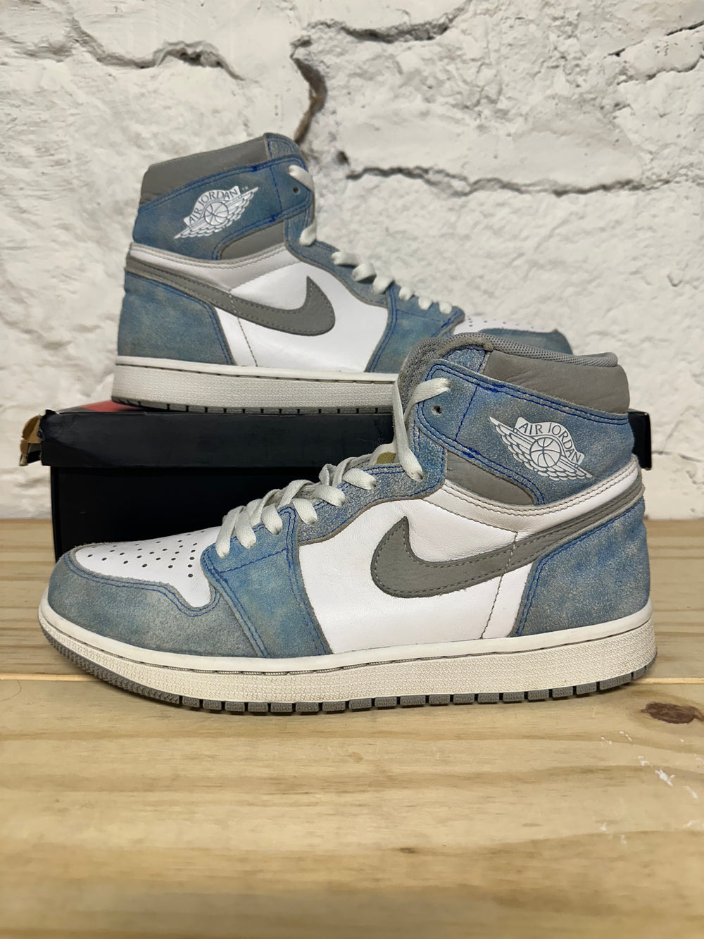 Air Jordan 1 High Hyper Royal Smoke Grey Sz 9.5