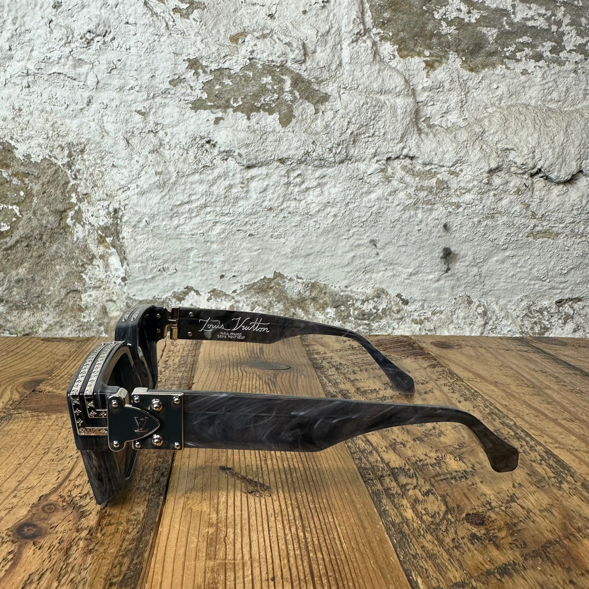 Louis Vuitton Acetate Millionaire Sunglasses W/ Box