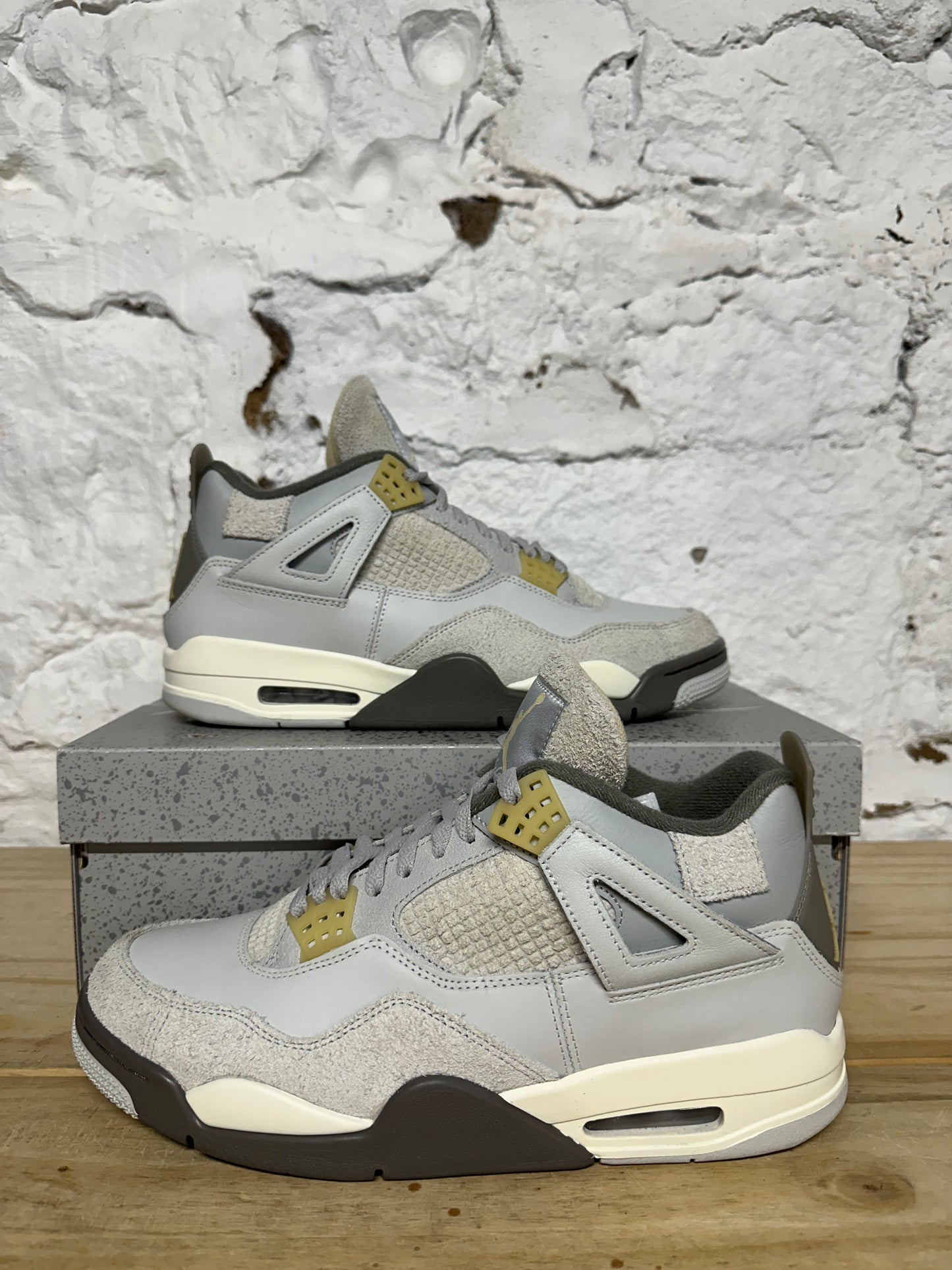 Air Jordan 4 Craft Photon Dust Sz 10.5