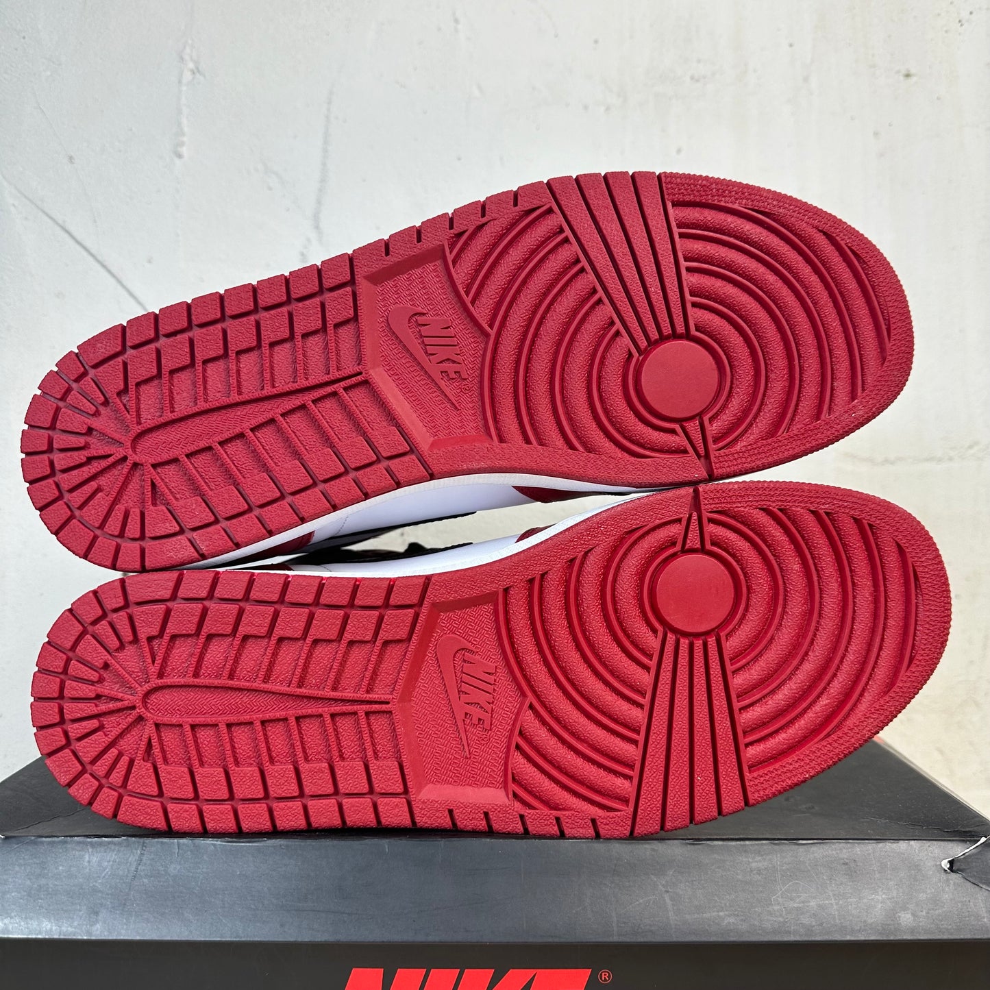 Air Jordan 1 Chicago (2015) Size 14 DS