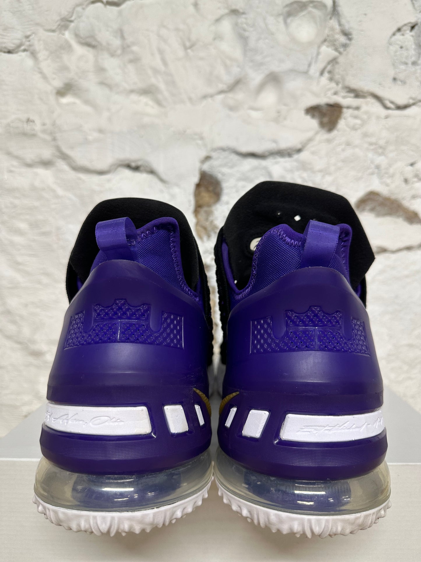 Nike LeBron 18 Lakers Sz 13