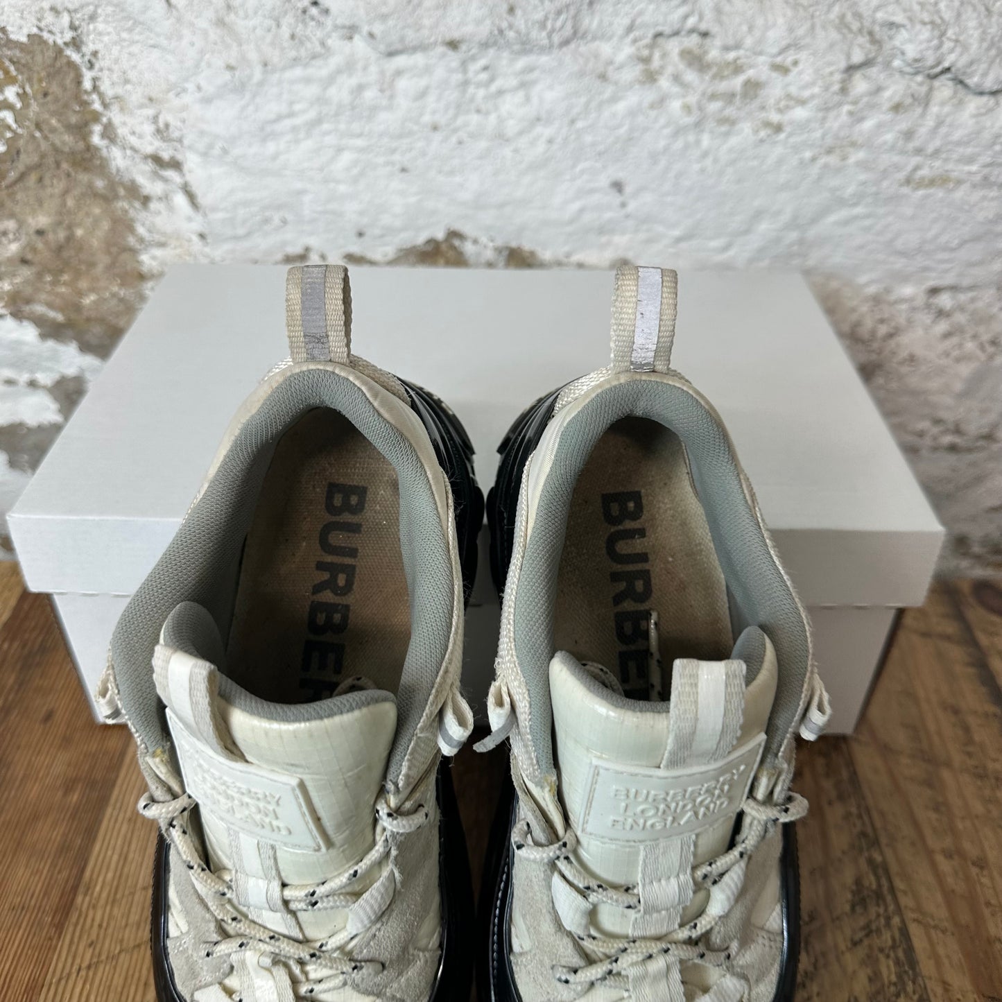 Burberry Arthur Gray Black Sneaker Sz 6 (38.5) No Box