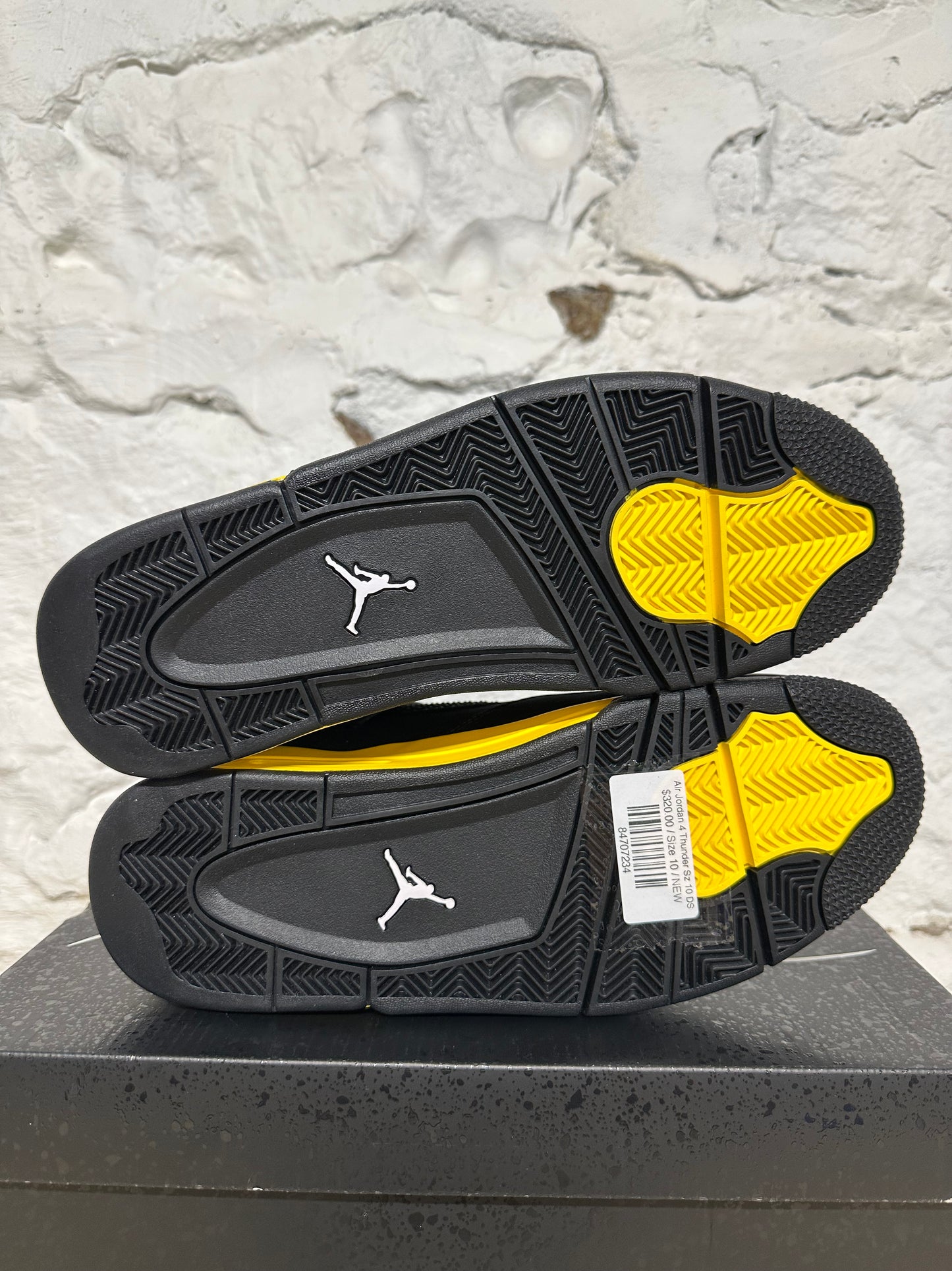 Air Jordan 4 Thunder Sz 10 DS