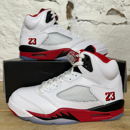 Air Jordan 5 Fire Red Black Tongue (2025) Sz 9
