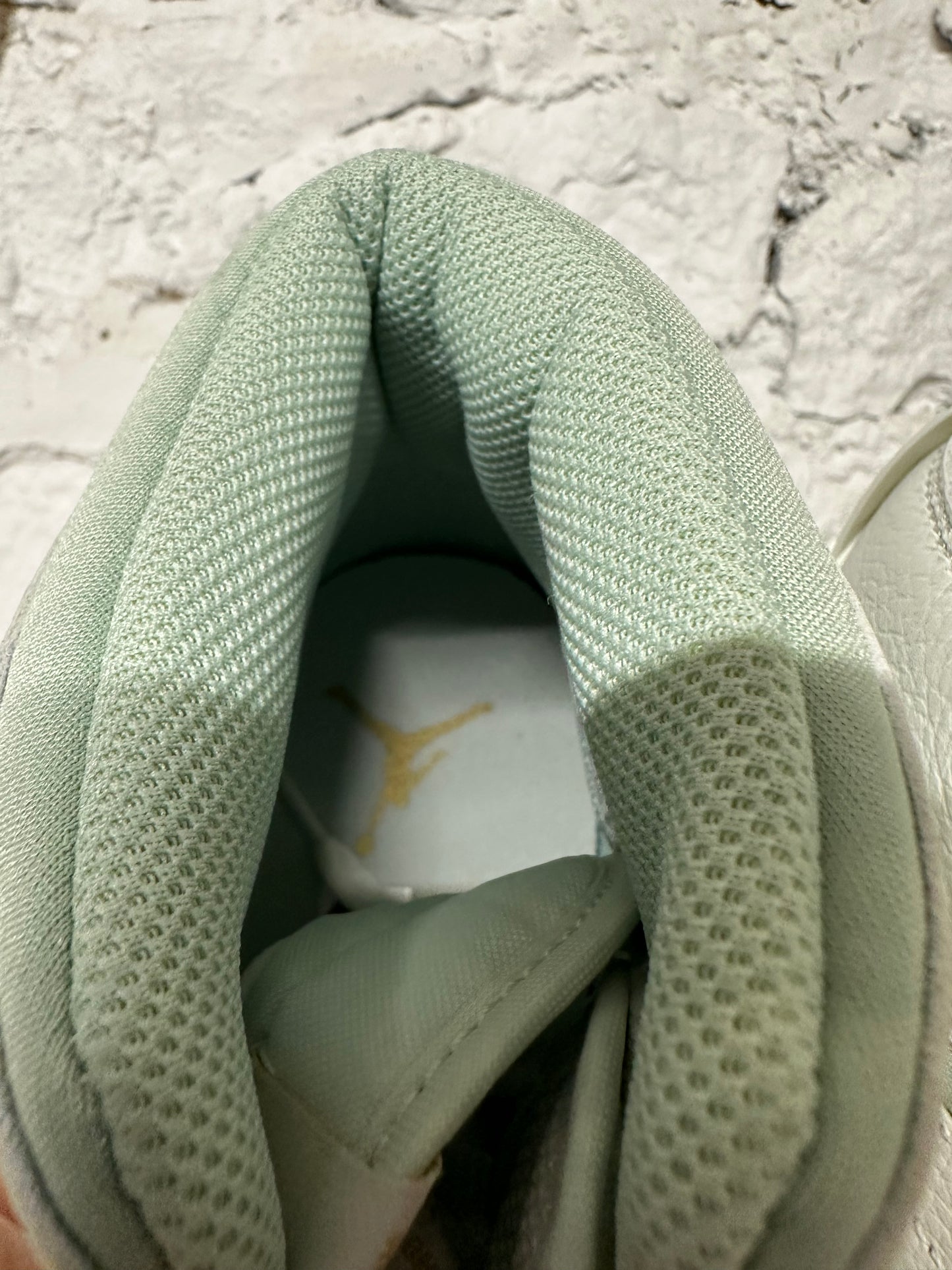 Air Jordan Legacy 312 Pistachio Frost Sz 14 DS