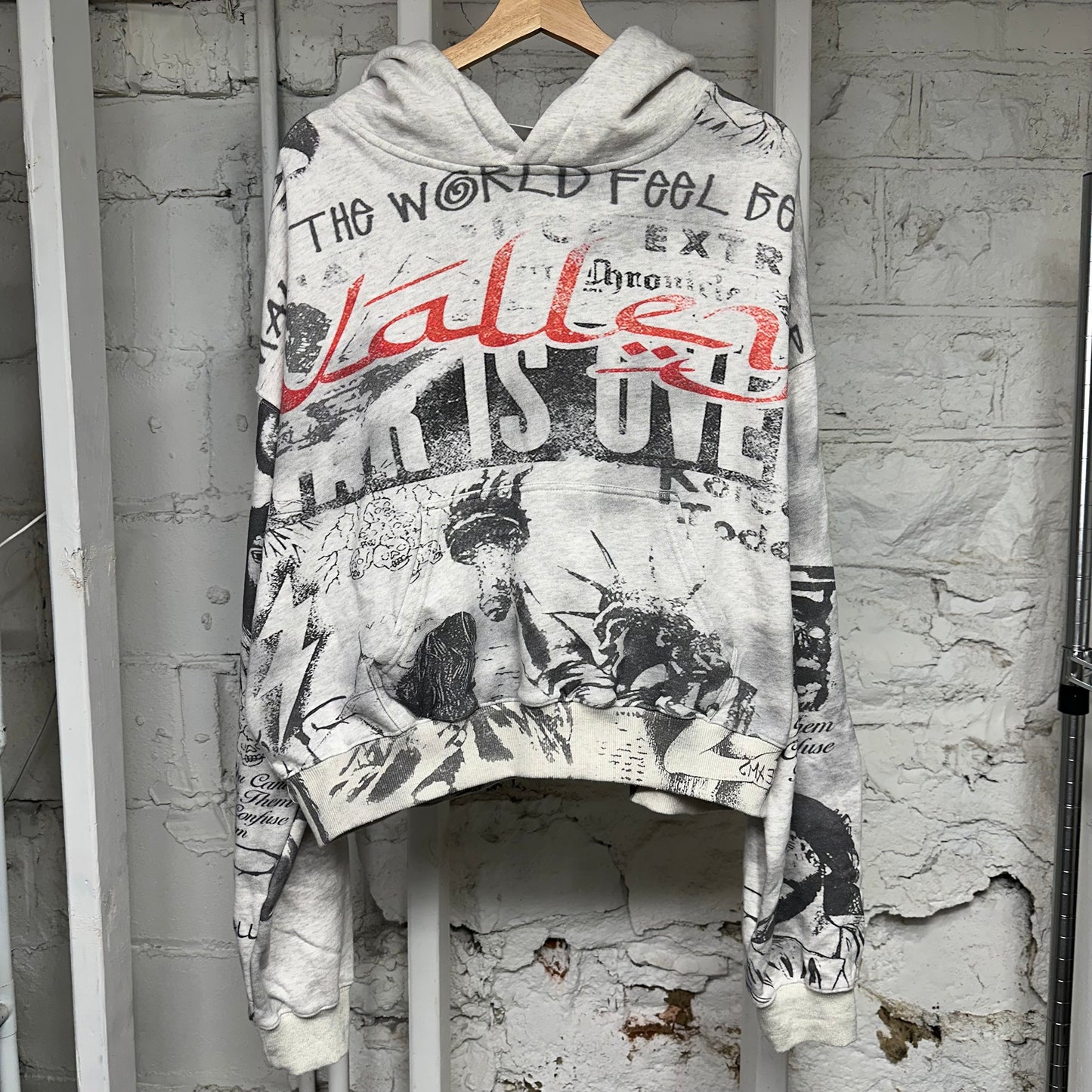 Vale Mural Pullover Hoodie Sz S