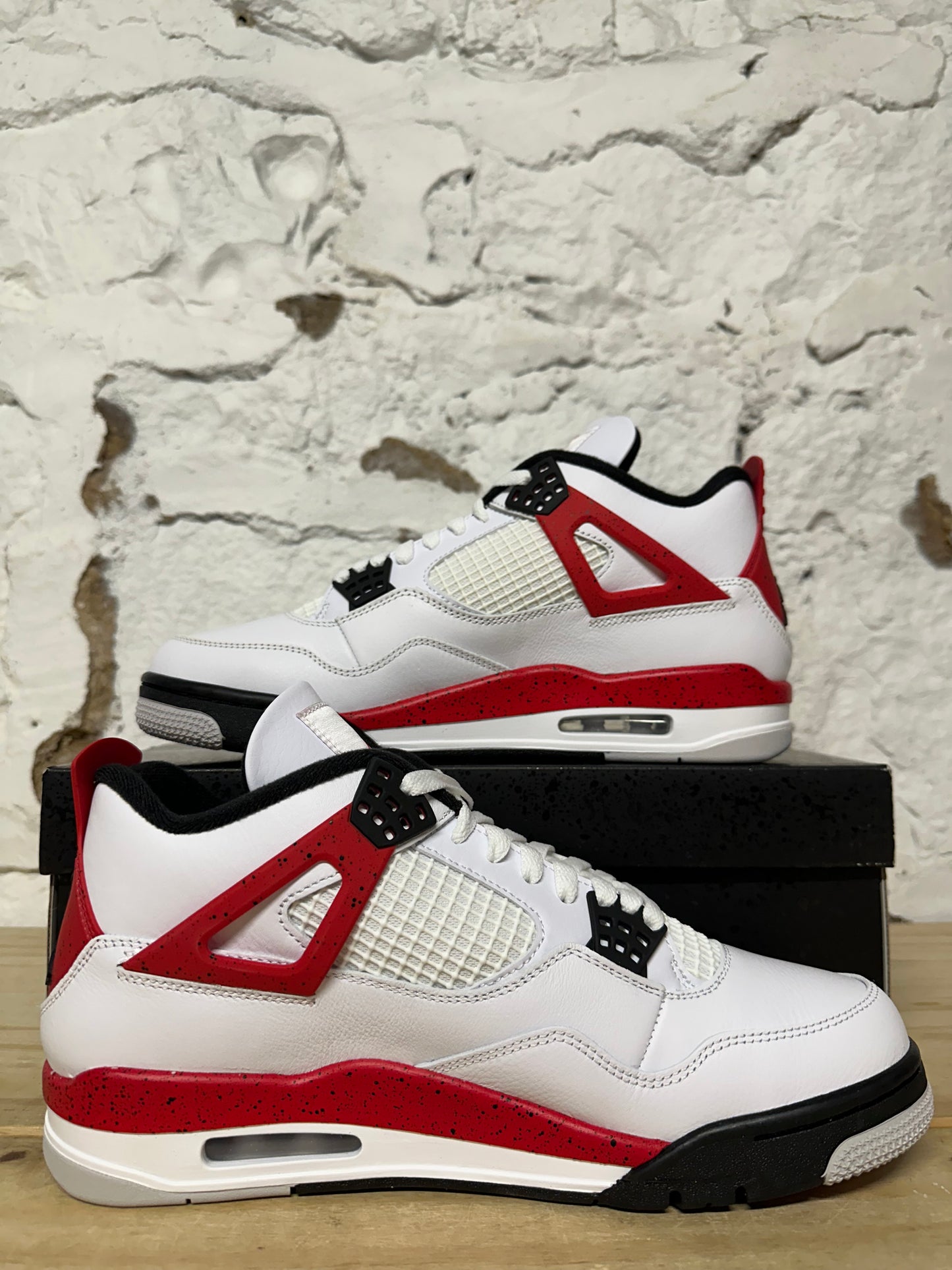 Air Jordan 4 Red Cement Sz 10.5 DS