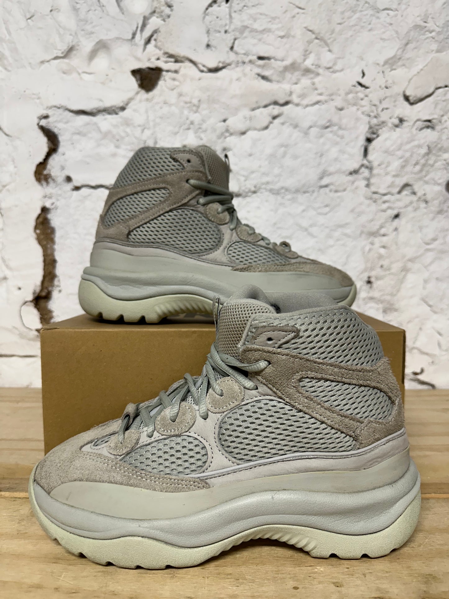 Yeezy Desert Boot Salt Sz 6