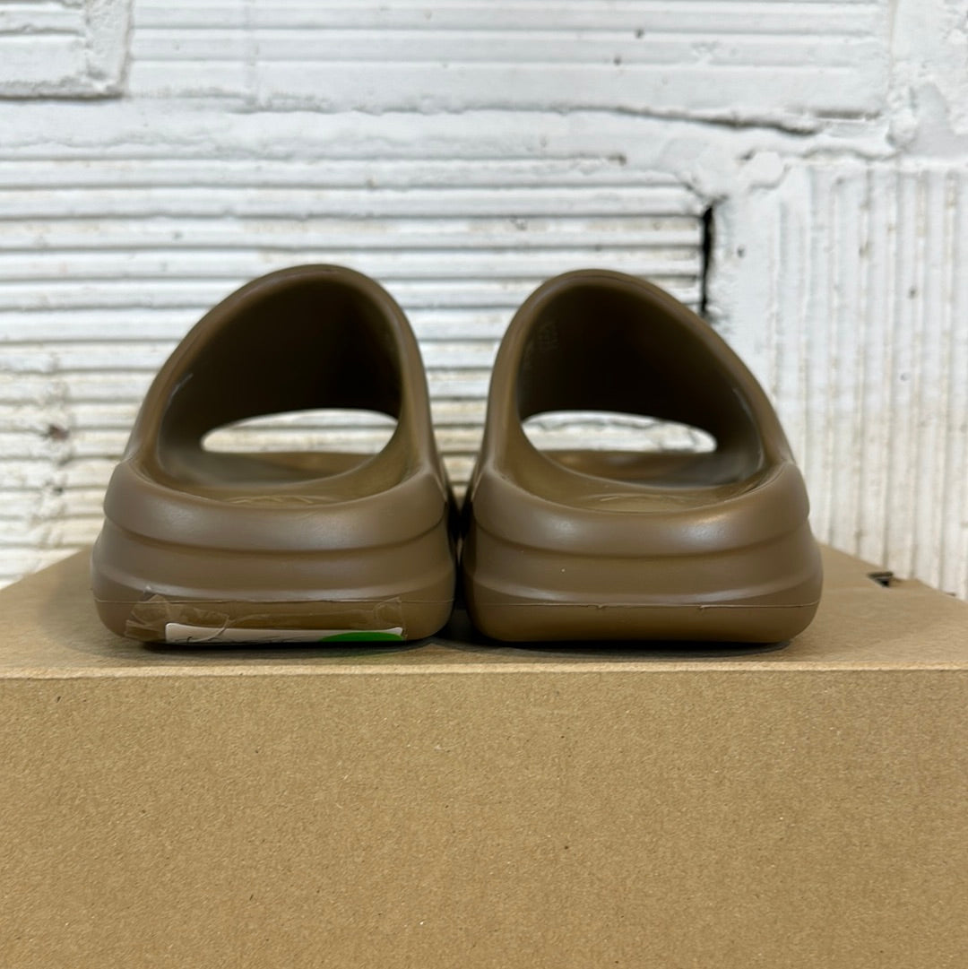 Yeezy Slide Core Sz 4 DS