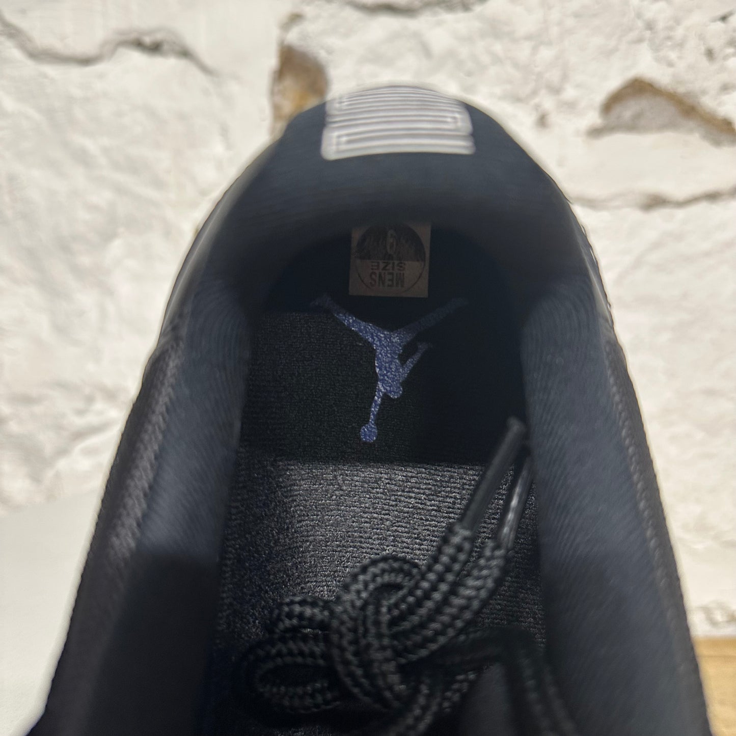 Air Jordan 11 Low Space Jam Sz 9
