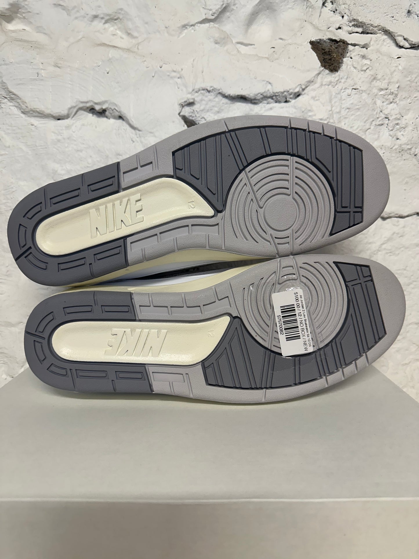 Air Jordan 2 Low Snakeskin Sz 12 DS