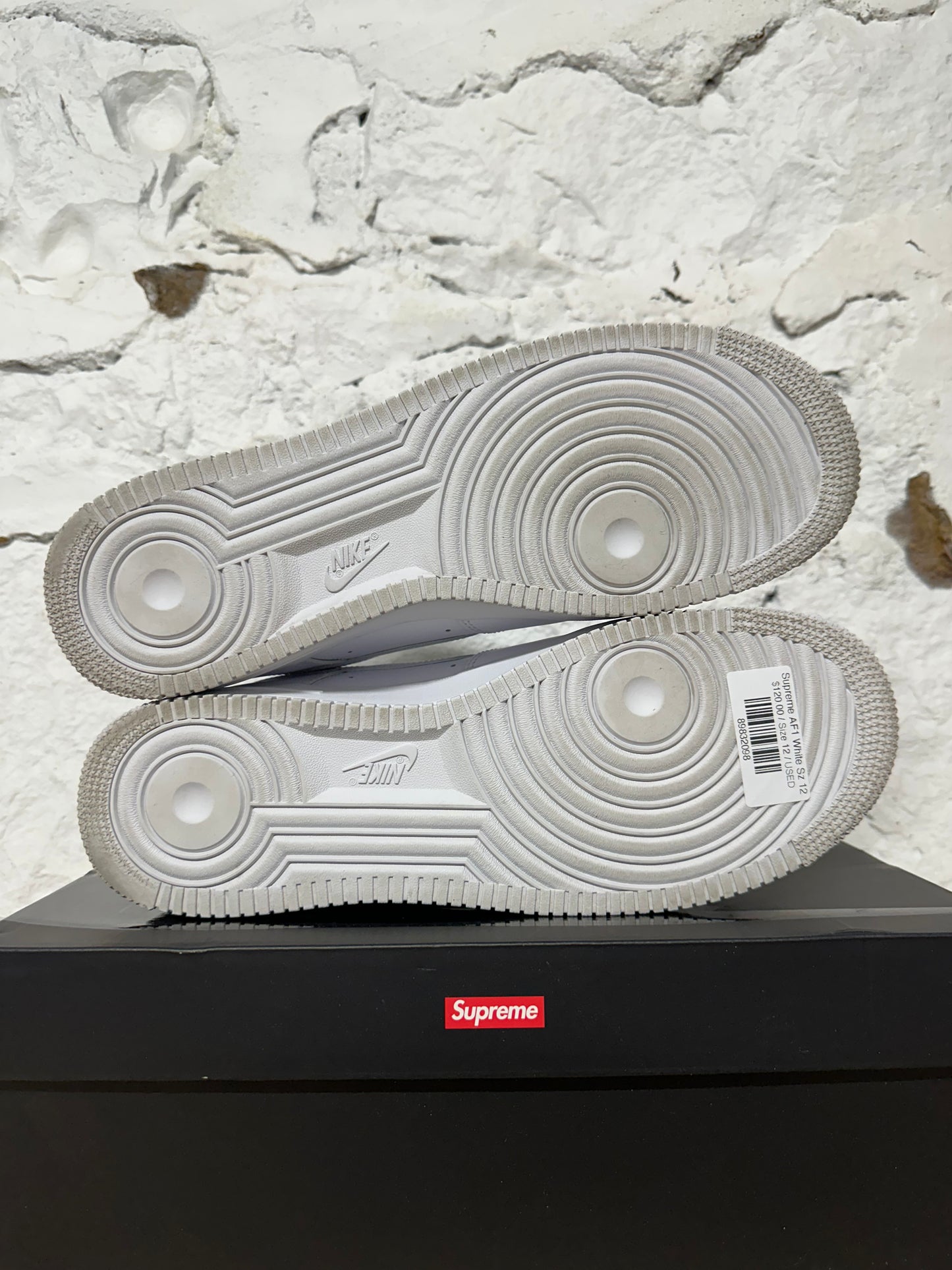 Nike Air Force 1 Low Supreme White Sz 12