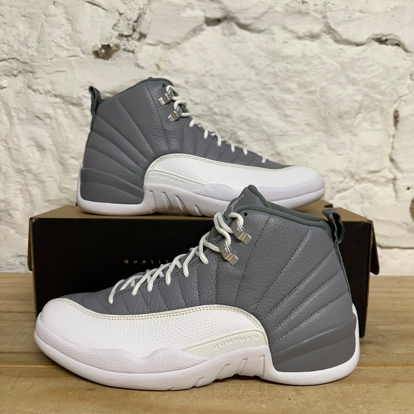 Air Jordan 12 Stealth Sz 10 DS