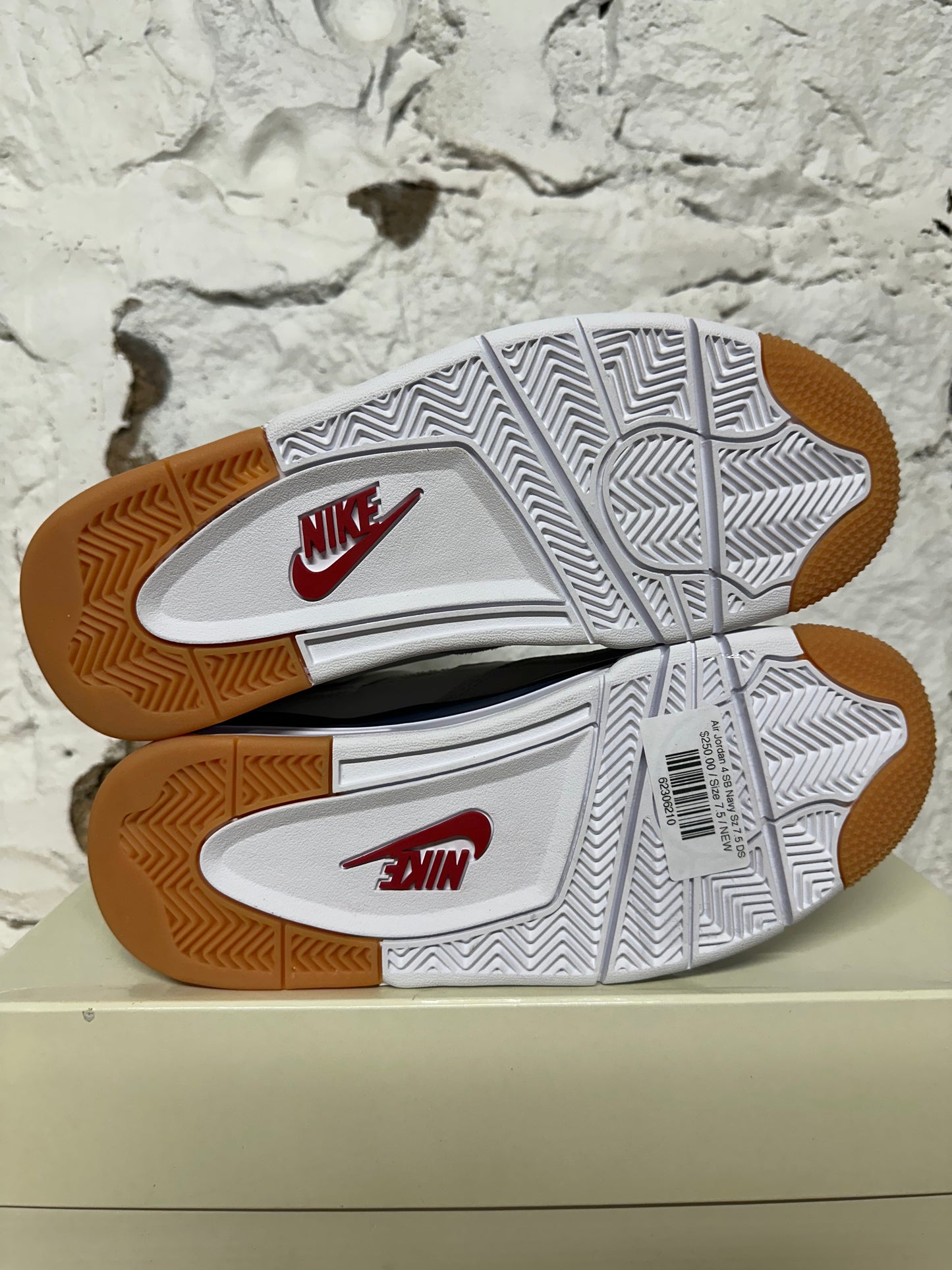 Air Jordan 4 SB Navy Sz 7.5 DS