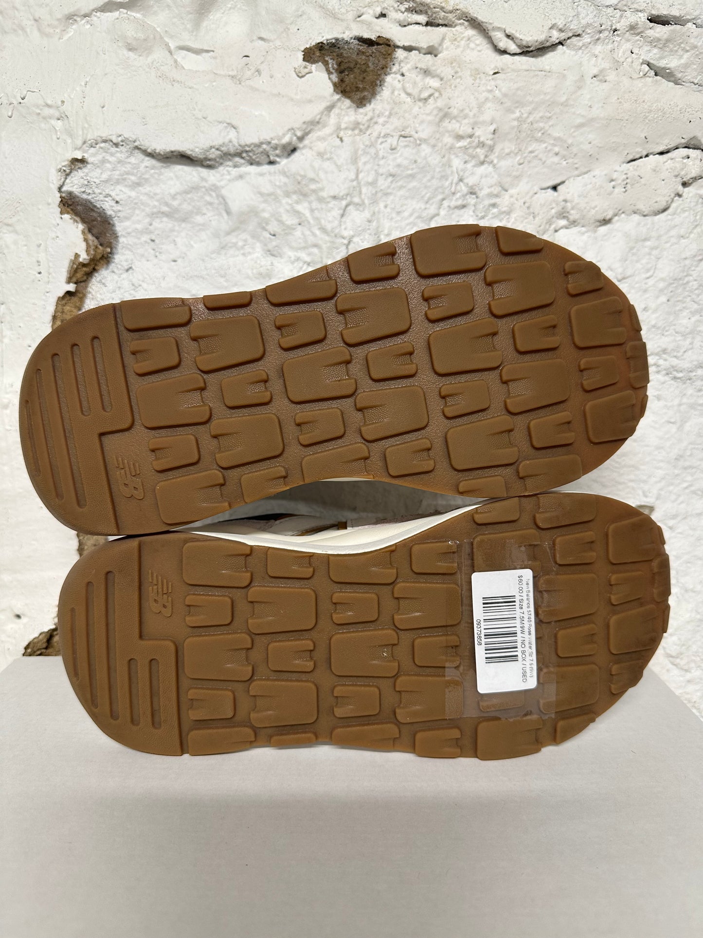 New Balance 57/40 Rose Water Sz 7.5 (9W)