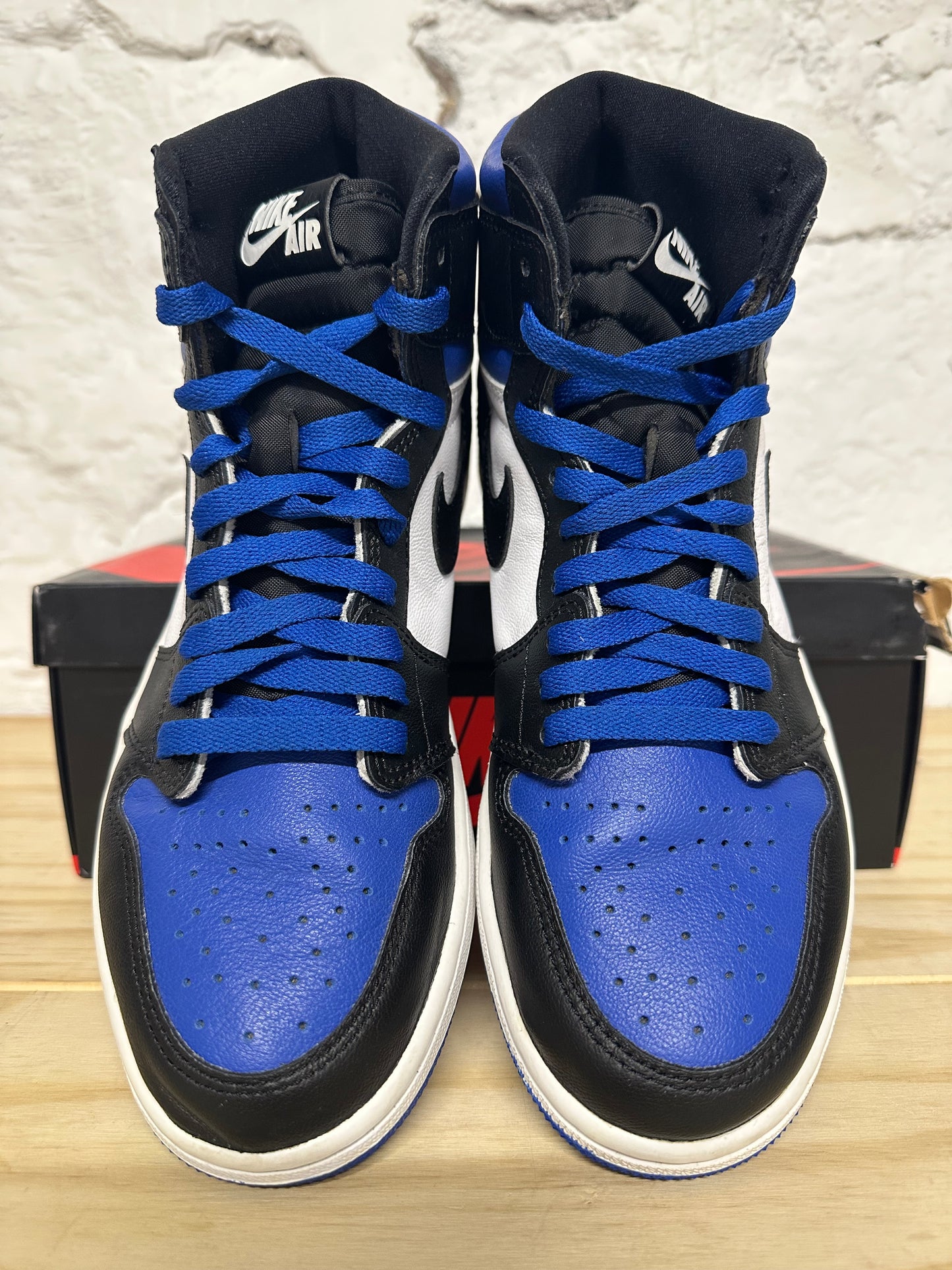 Air Jordan 1 High Royal Toe Sz 8.5