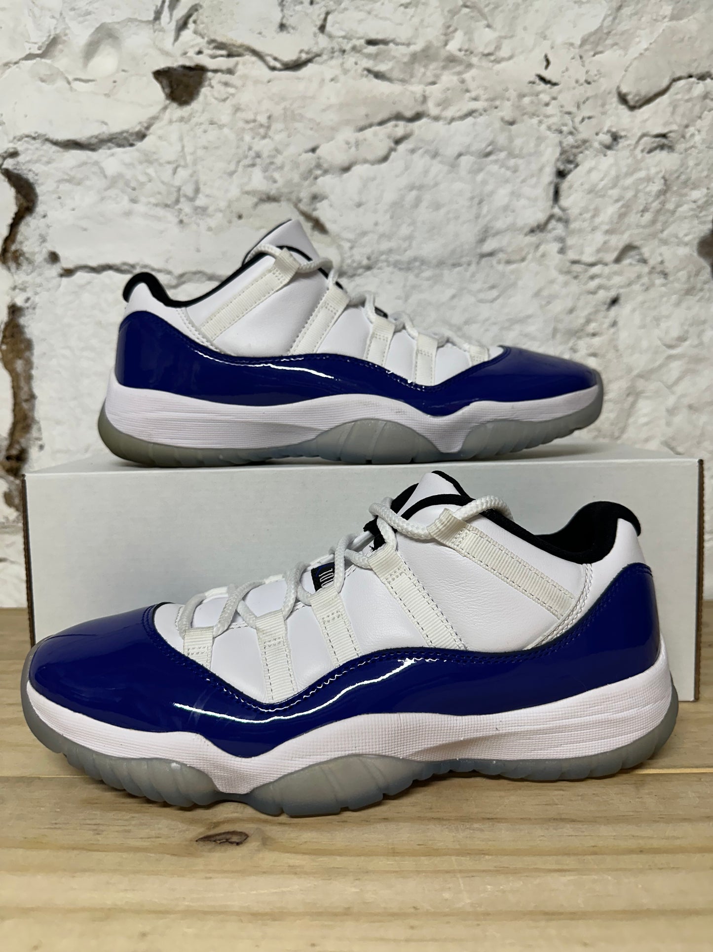 Air Jordan 11 Low Concord Sketch Sz 8.5 (10W)