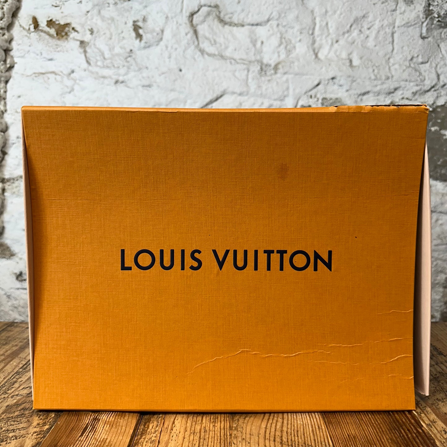 Louis Vuitton Green Black White Skate Sneaker Sz 10.5 (9LV)